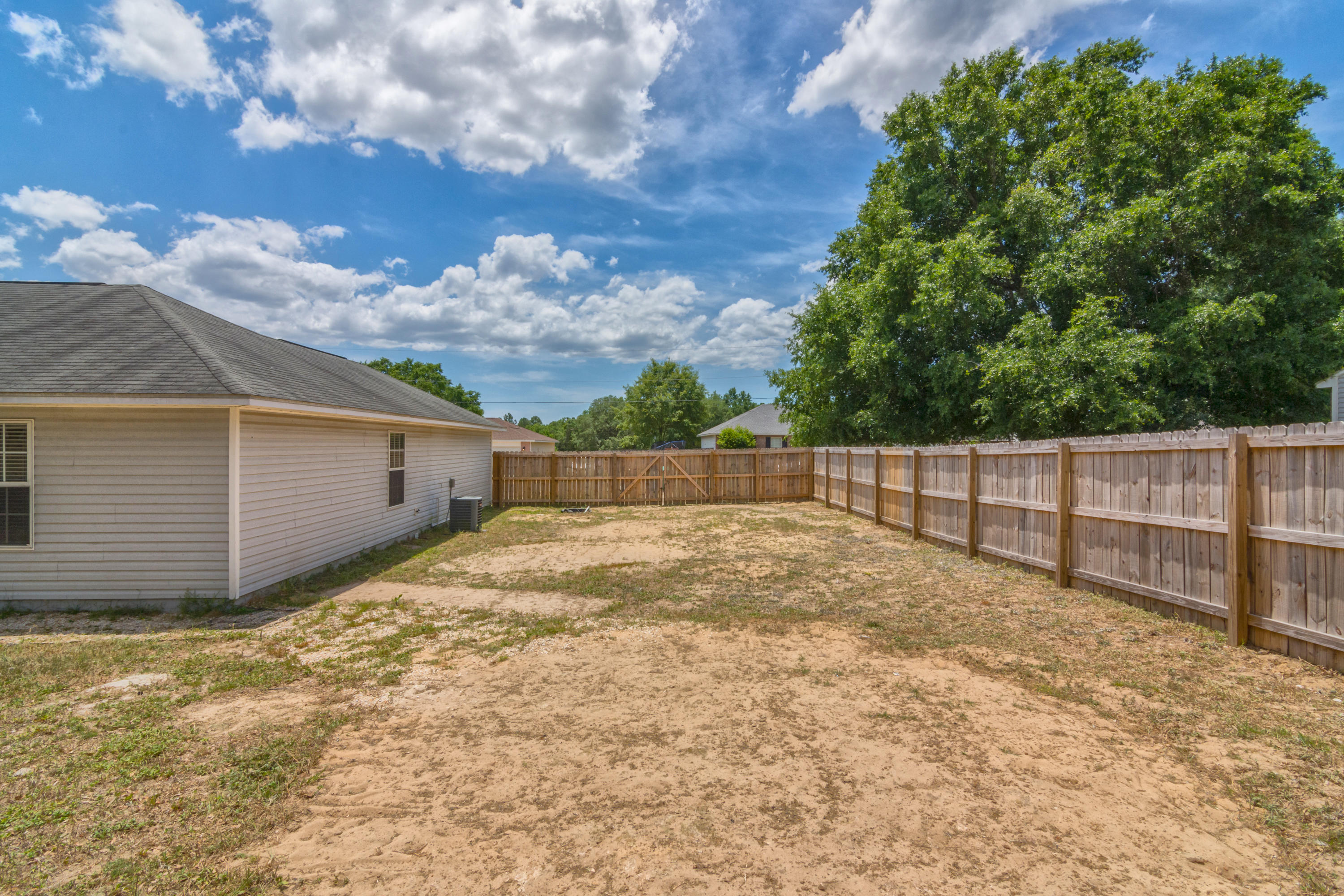 FAIRCHILD ESTATES - Residential