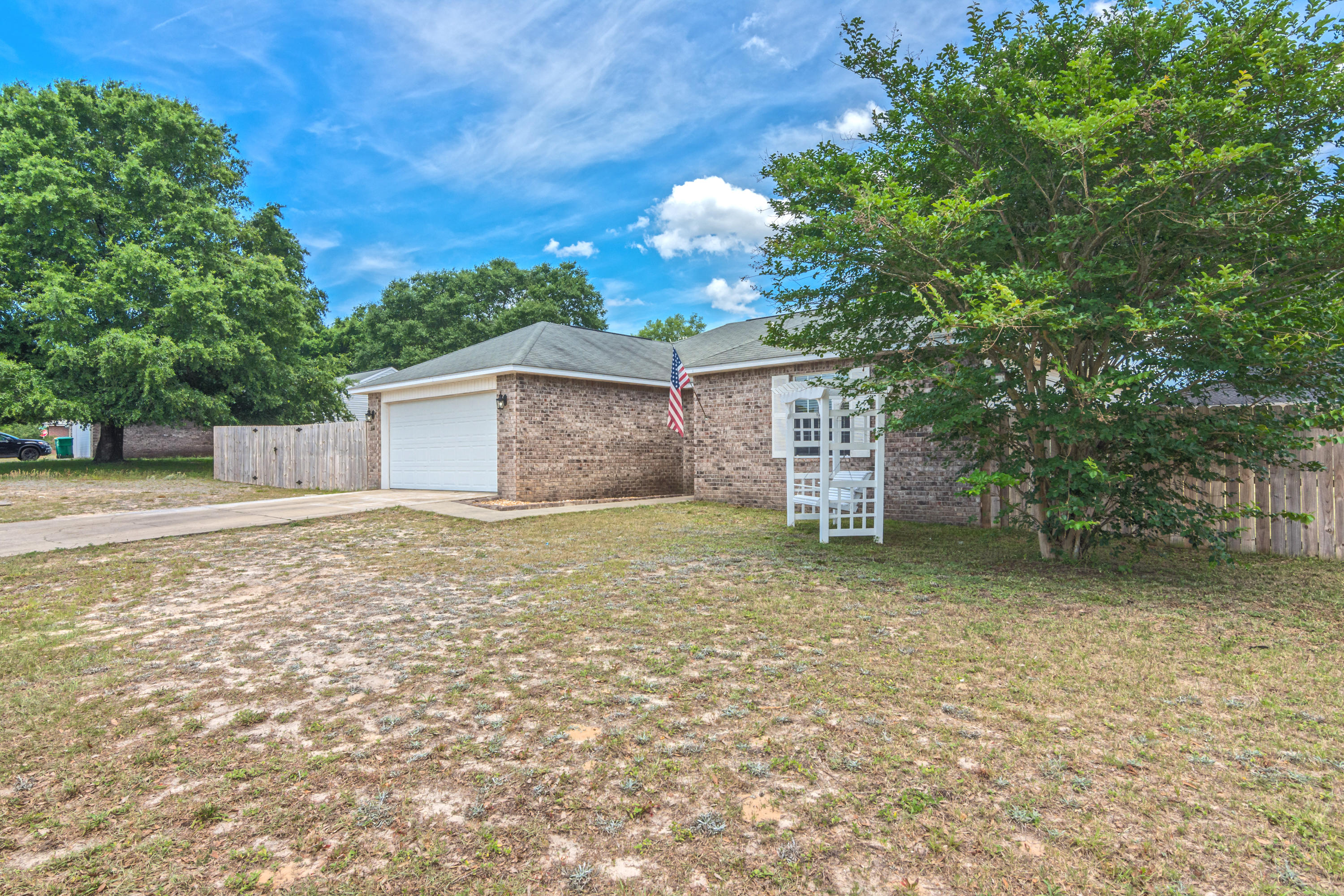 FAIRCHILD ESTATES - Residential