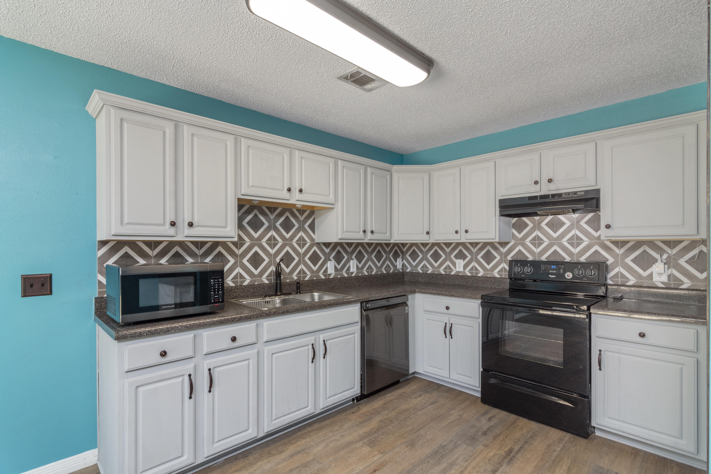 FAIRCHILD ESTATES - Residential