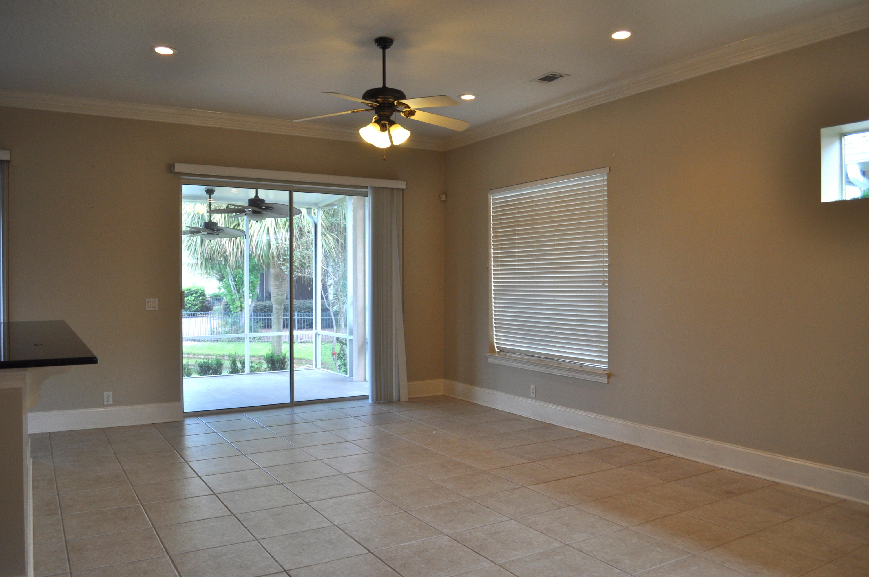 EMERALD LAKES PH 1 - Residential