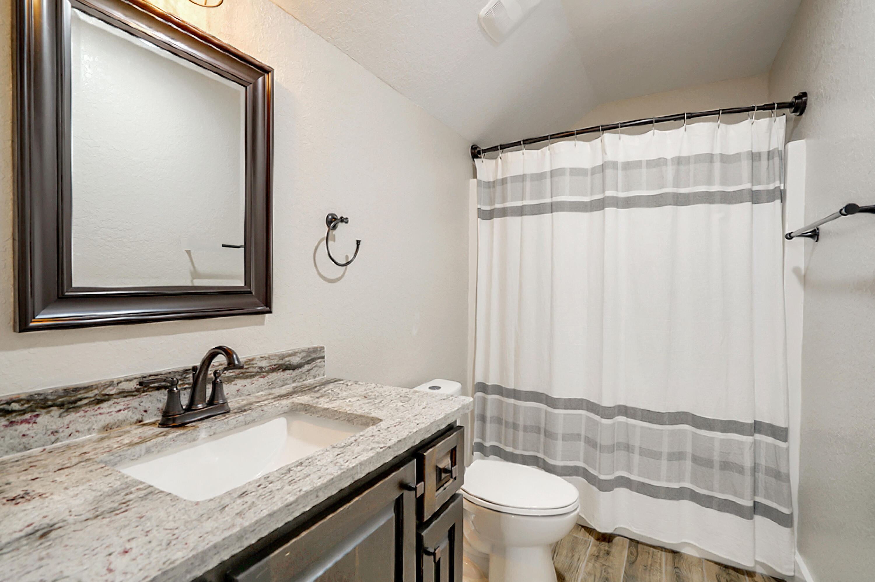 BRIDLE WOOD EST PH I - Residential
