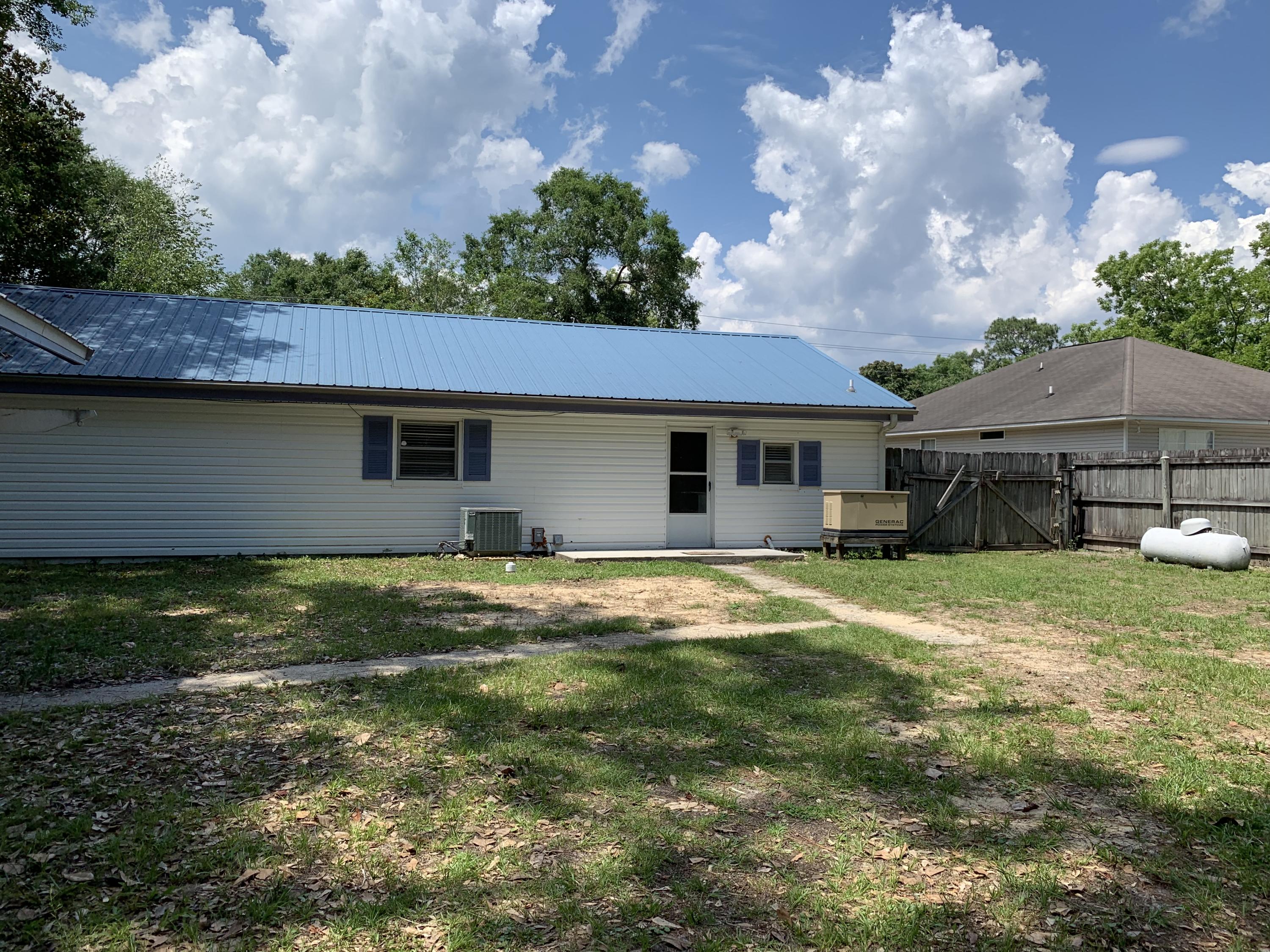 TOWER ACRES - Residential Lease