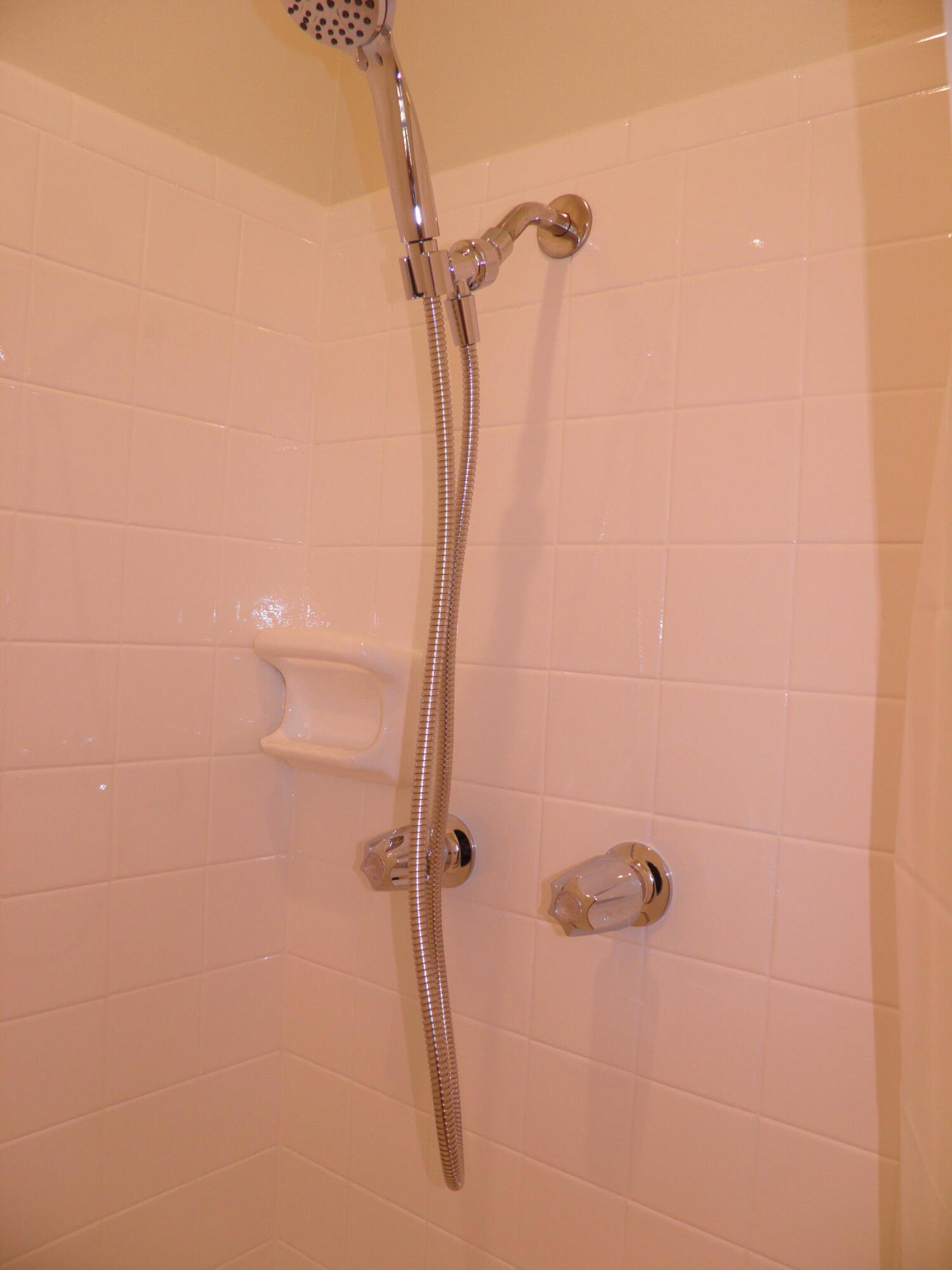 OAKLAND ADDN - Residential Lease