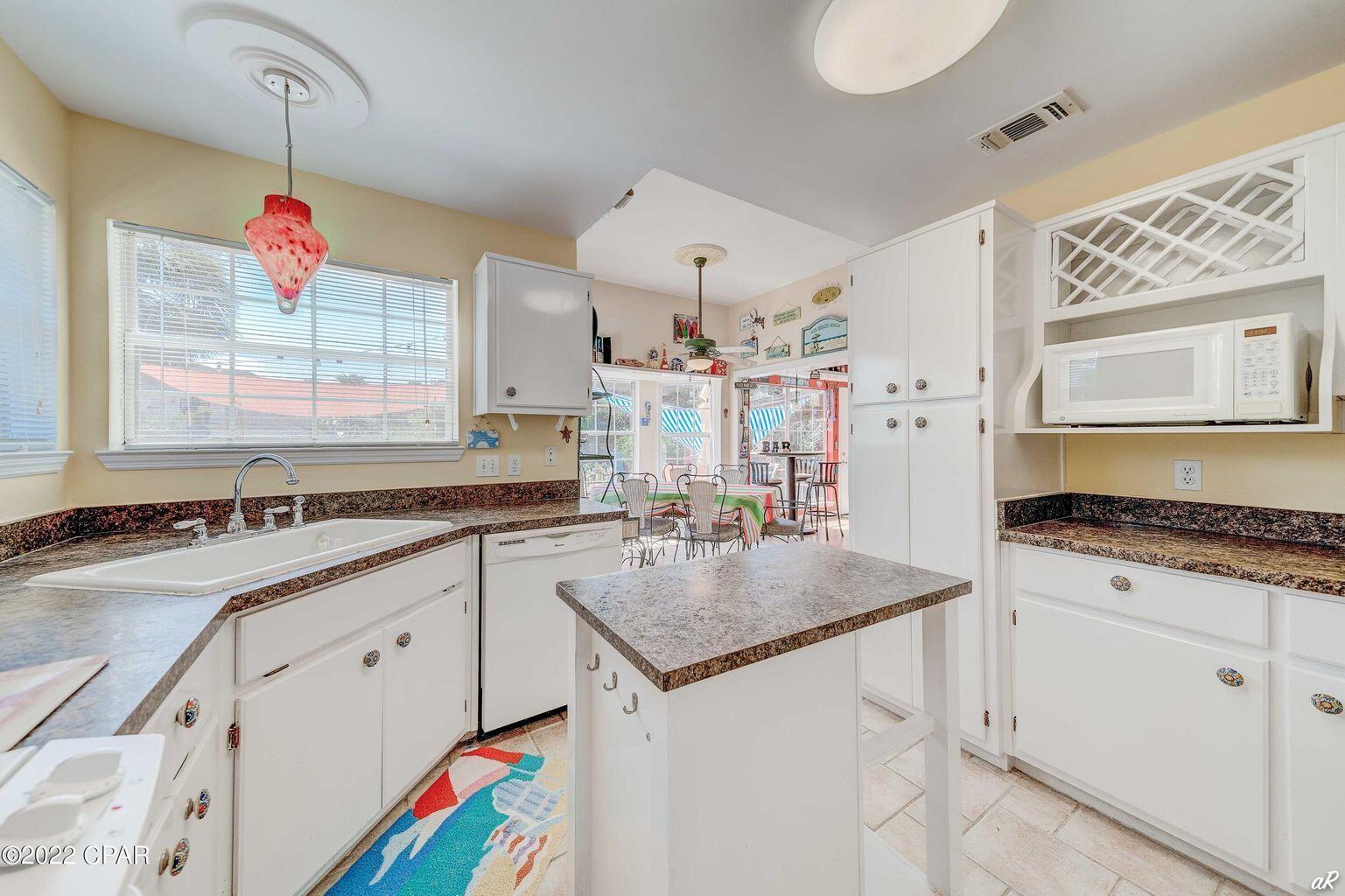 LULLWATER BEACH - Residential