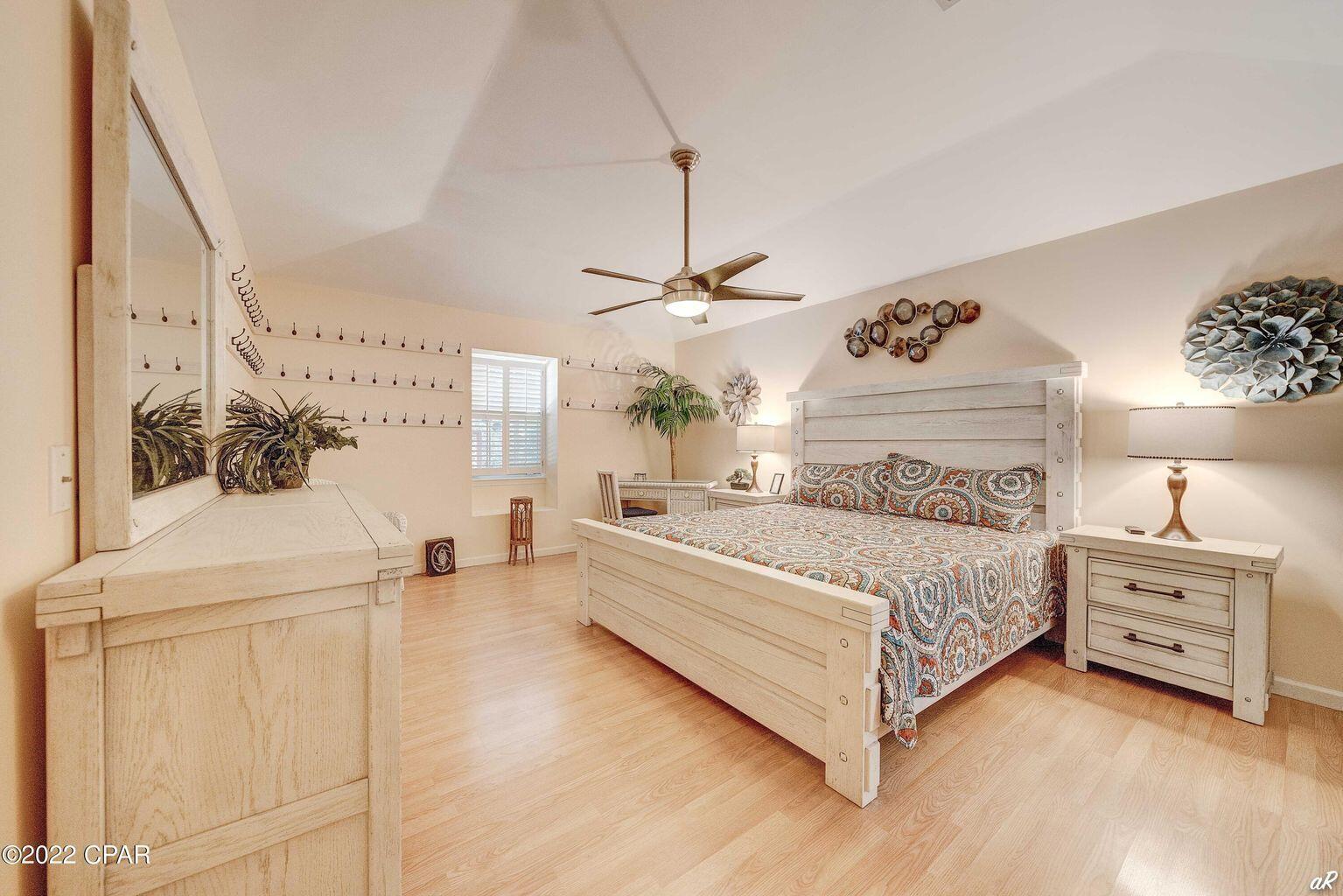 LULLWATER BEACH - Residential