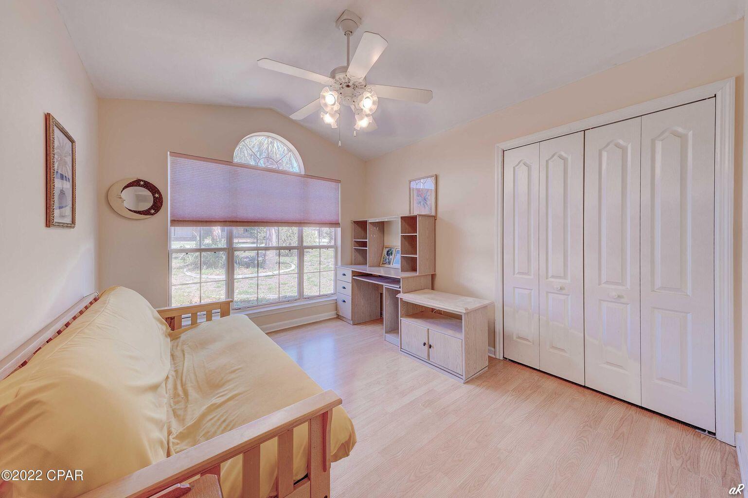 LULLWATER BEACH - Residential