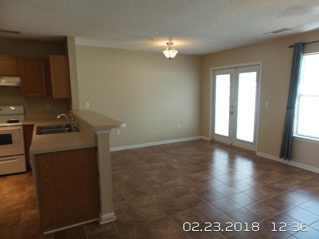 ROLLING PINES - Residential Lease