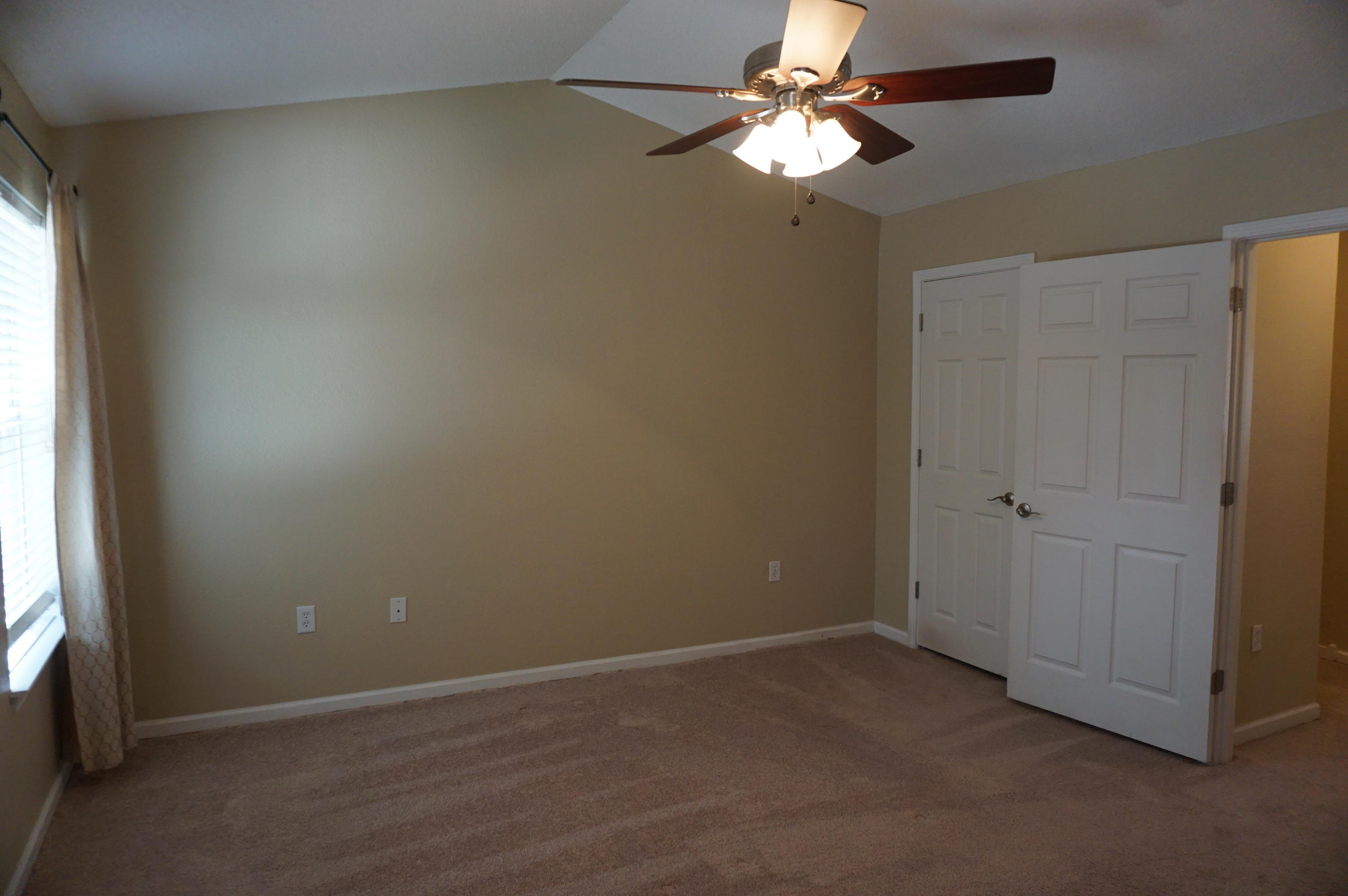 ROLLING PINES - Residential Lease