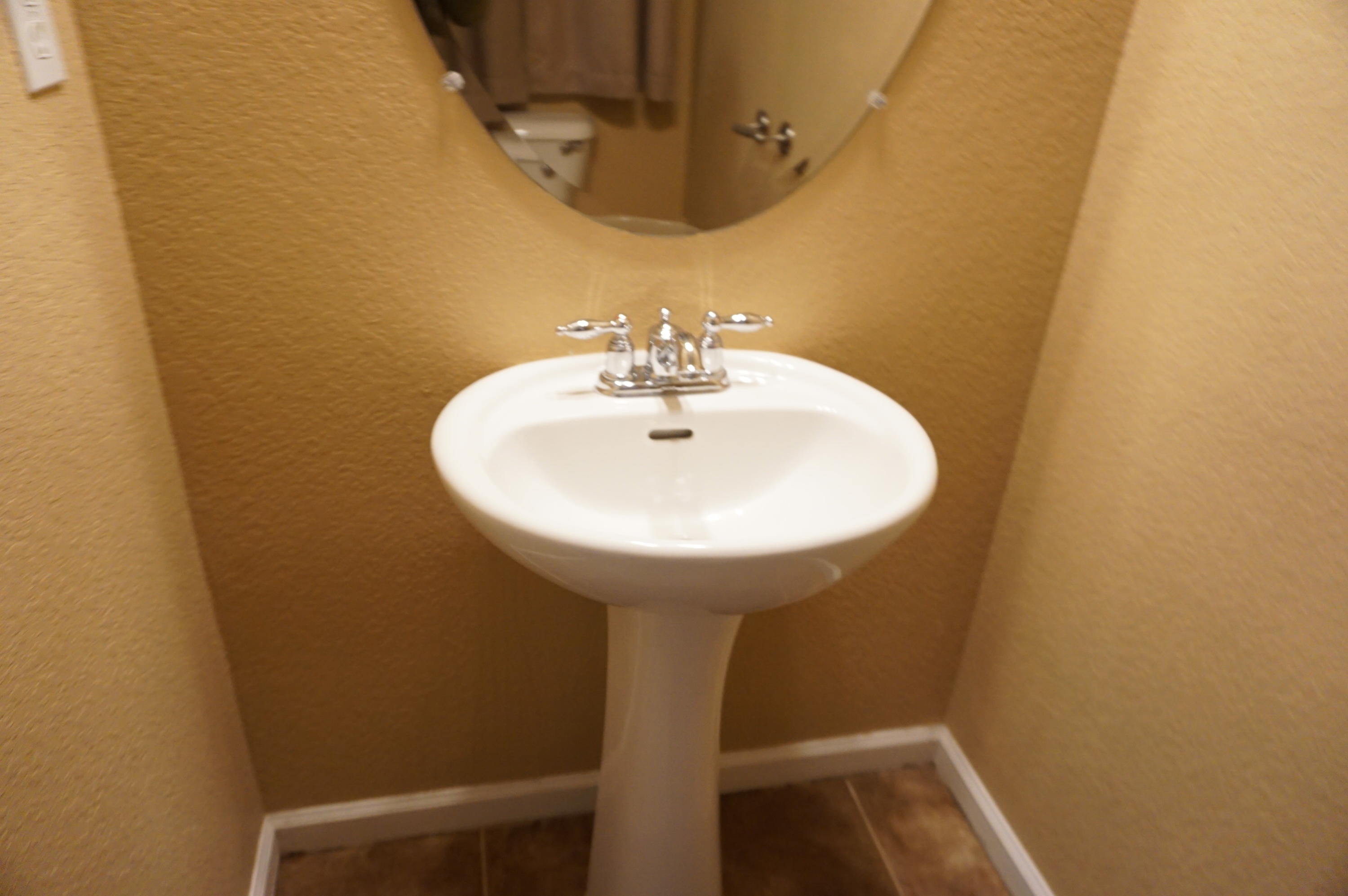 ROLLING PINES - Residential Lease