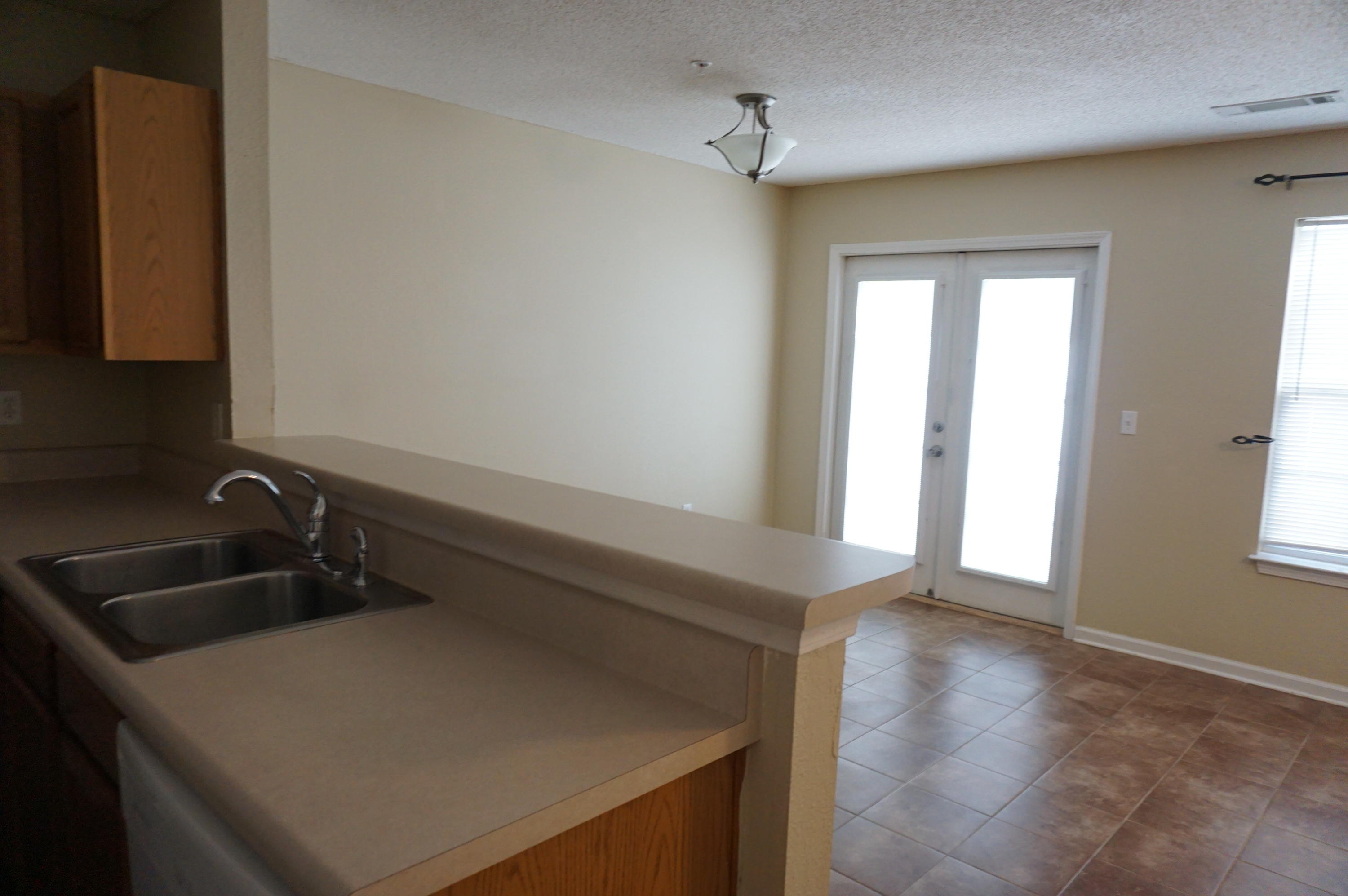 ROLLING PINES - Residential Lease