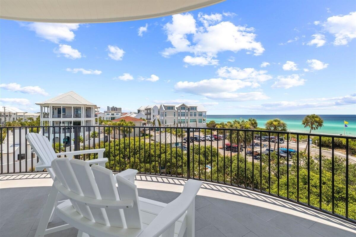 SEA WALK - Residential