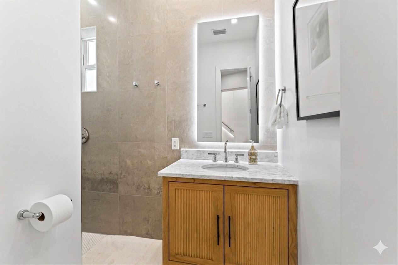 SEA WALK - Residential