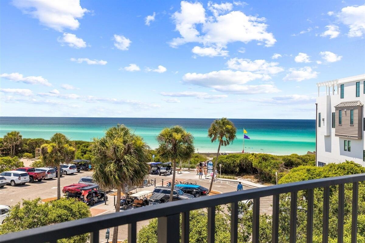 SEA WALK - Residential