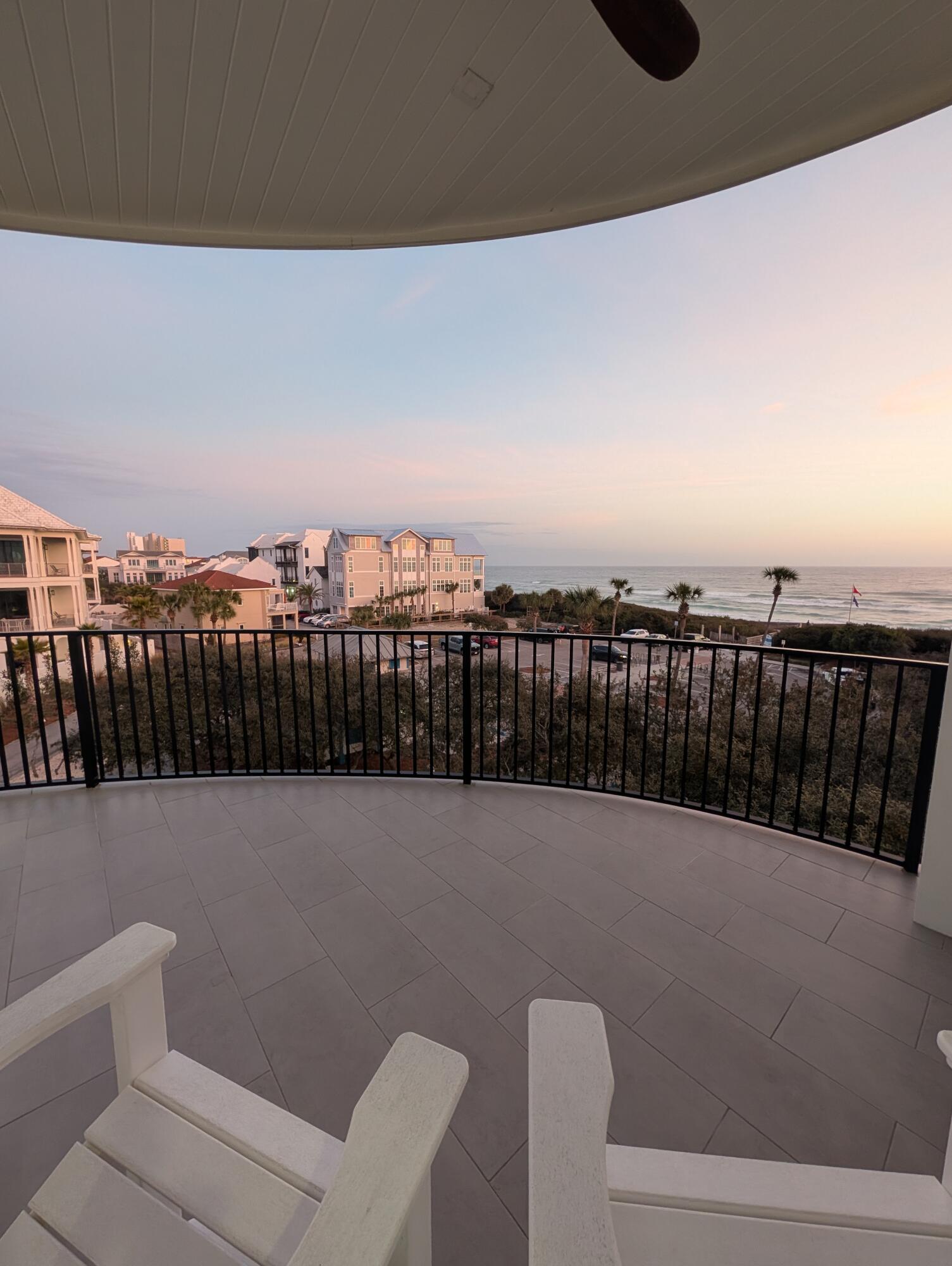 SEA WALK - Residential