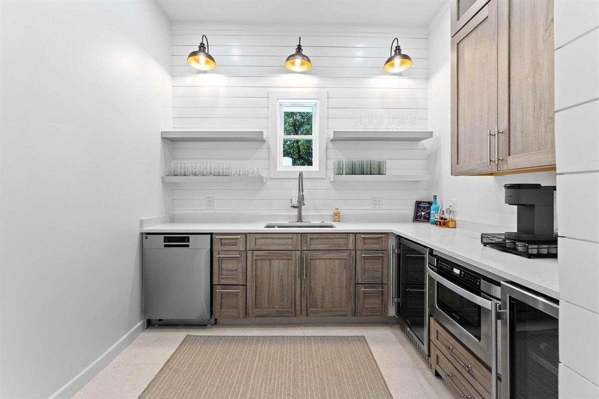 SEA WALK - Residential