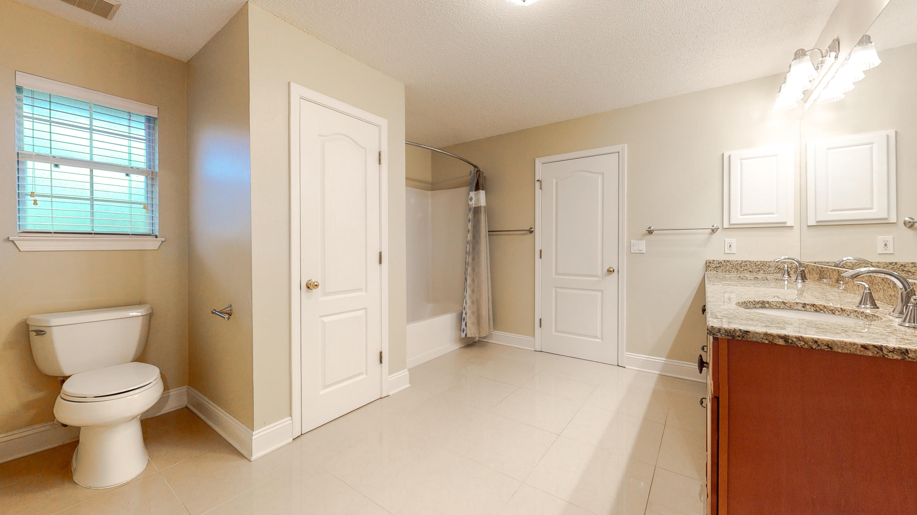 EMERALD LAKES PHASE 3 - Residential