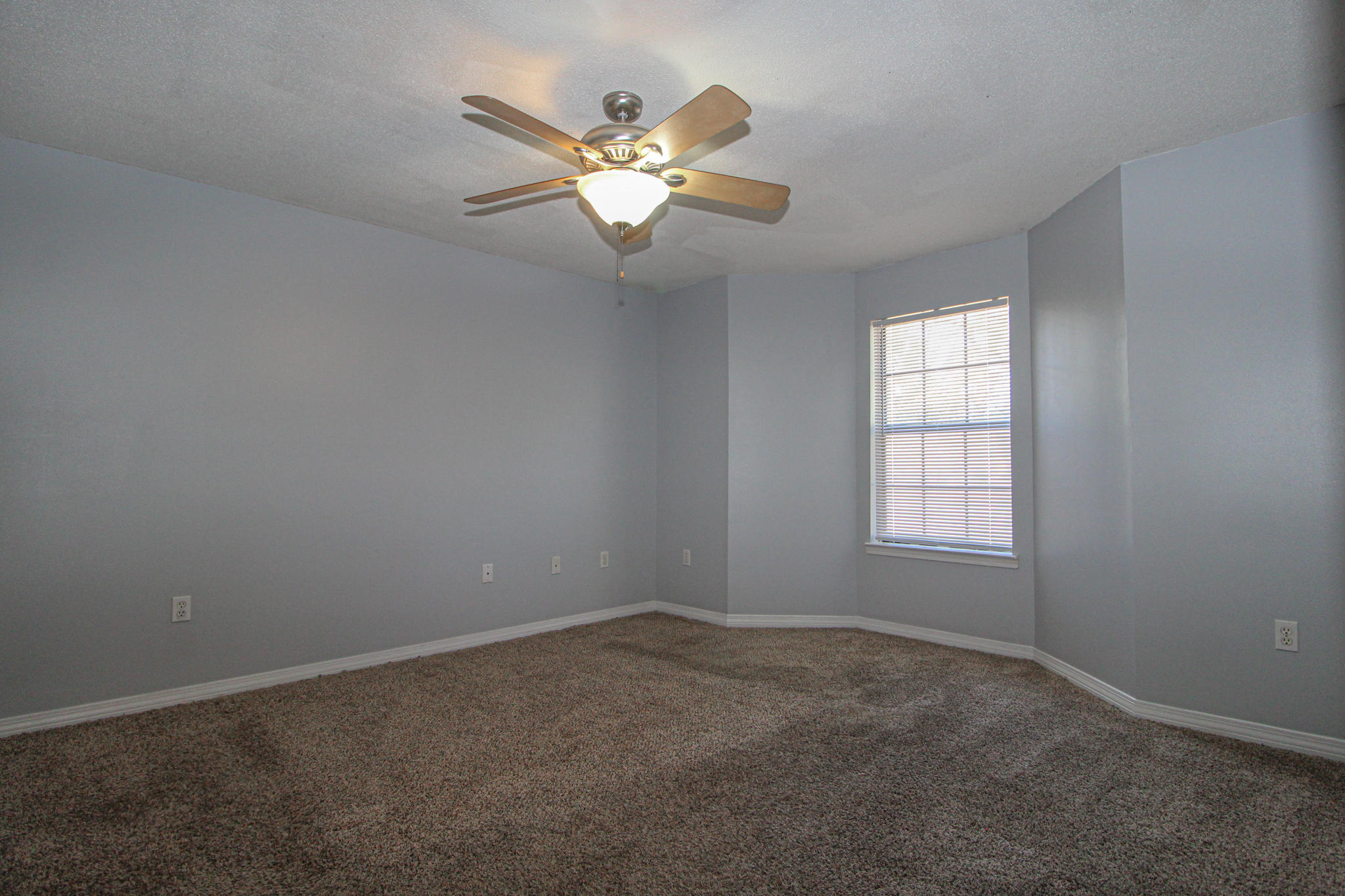 COUNTRYVIEW ESTATES 1ST ADDN - Residential