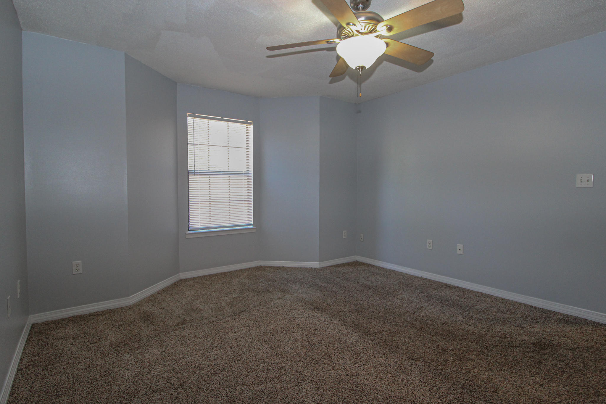 COUNTRYVIEW ESTATES 1ST ADDN - Residential