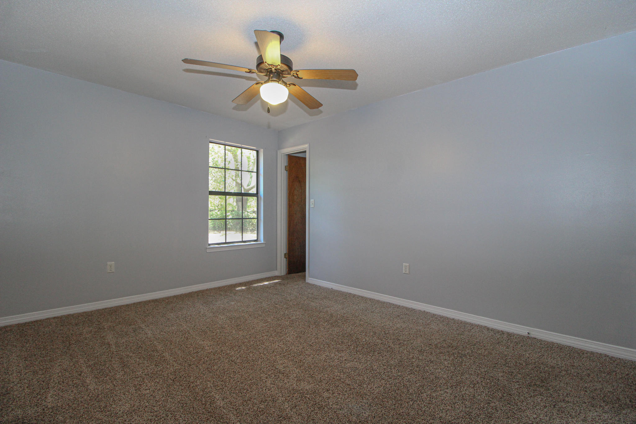 COUNTRYVIEW ESTATES 1ST ADDN - Residential