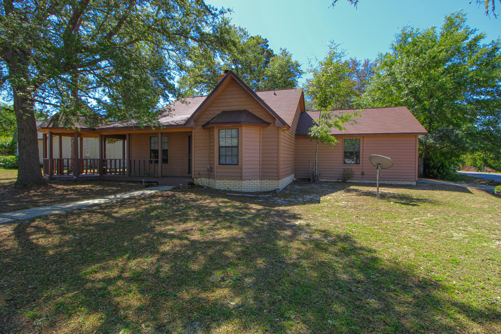 COUNTRYVIEW ESTATES 1ST ADDN - Residential