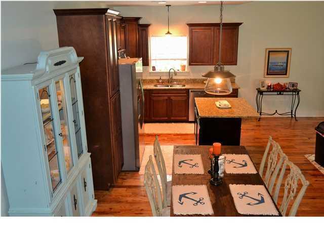 HIDDEN GROVE - Residential