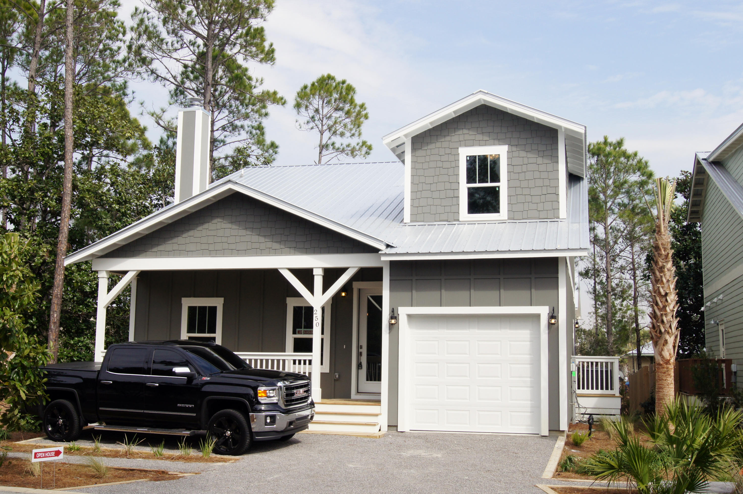 HIDDEN GROVE - Residential