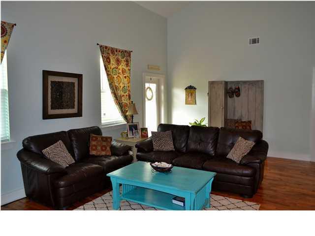 HIDDEN GROVE - Residential