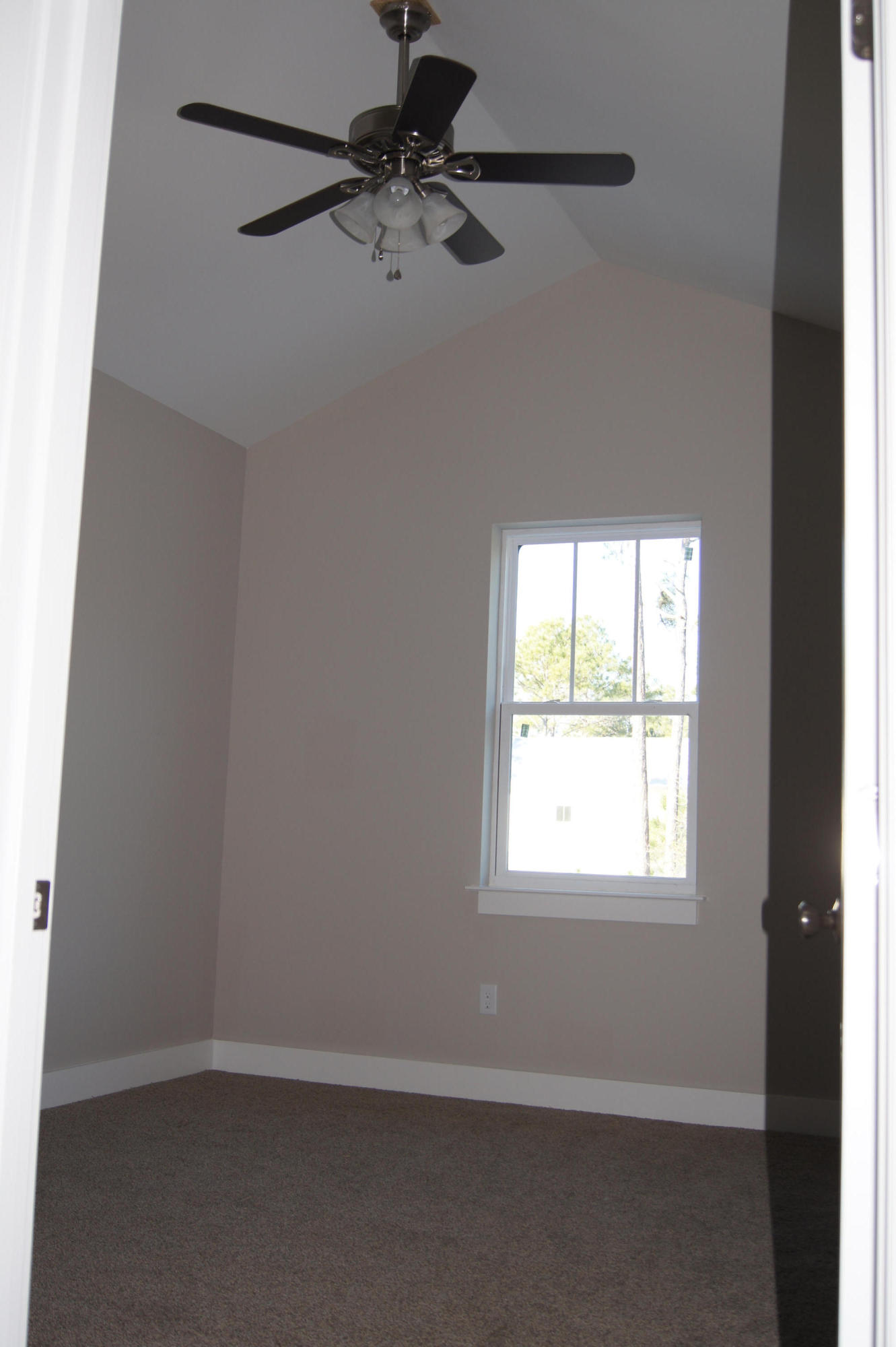 HIDDEN GROVE - Residential