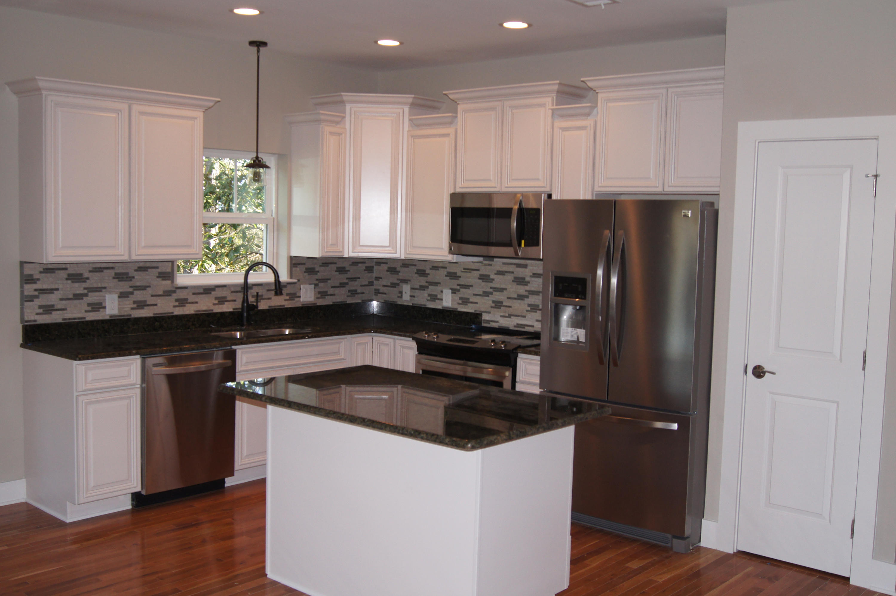 HIDDEN GROVE - Residential