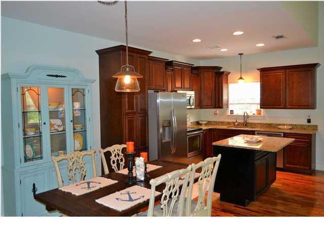 HIDDEN GROVE - Residential