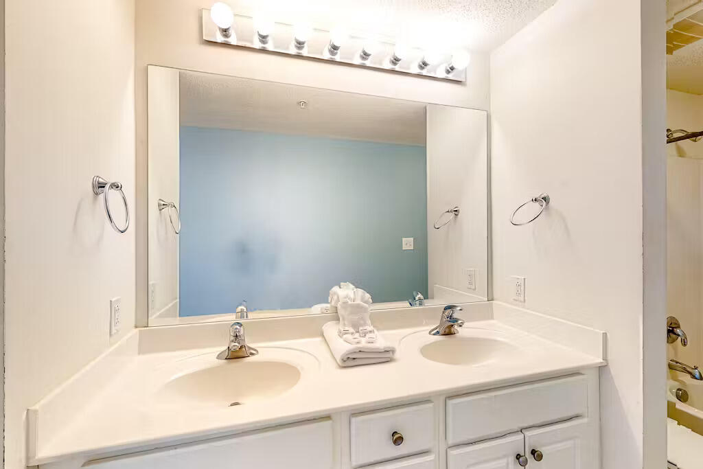 SEYCHELLES RESORT CONDO - Residential