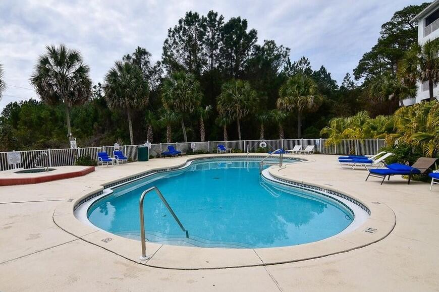 THE FLORIDA CLUB - Residential