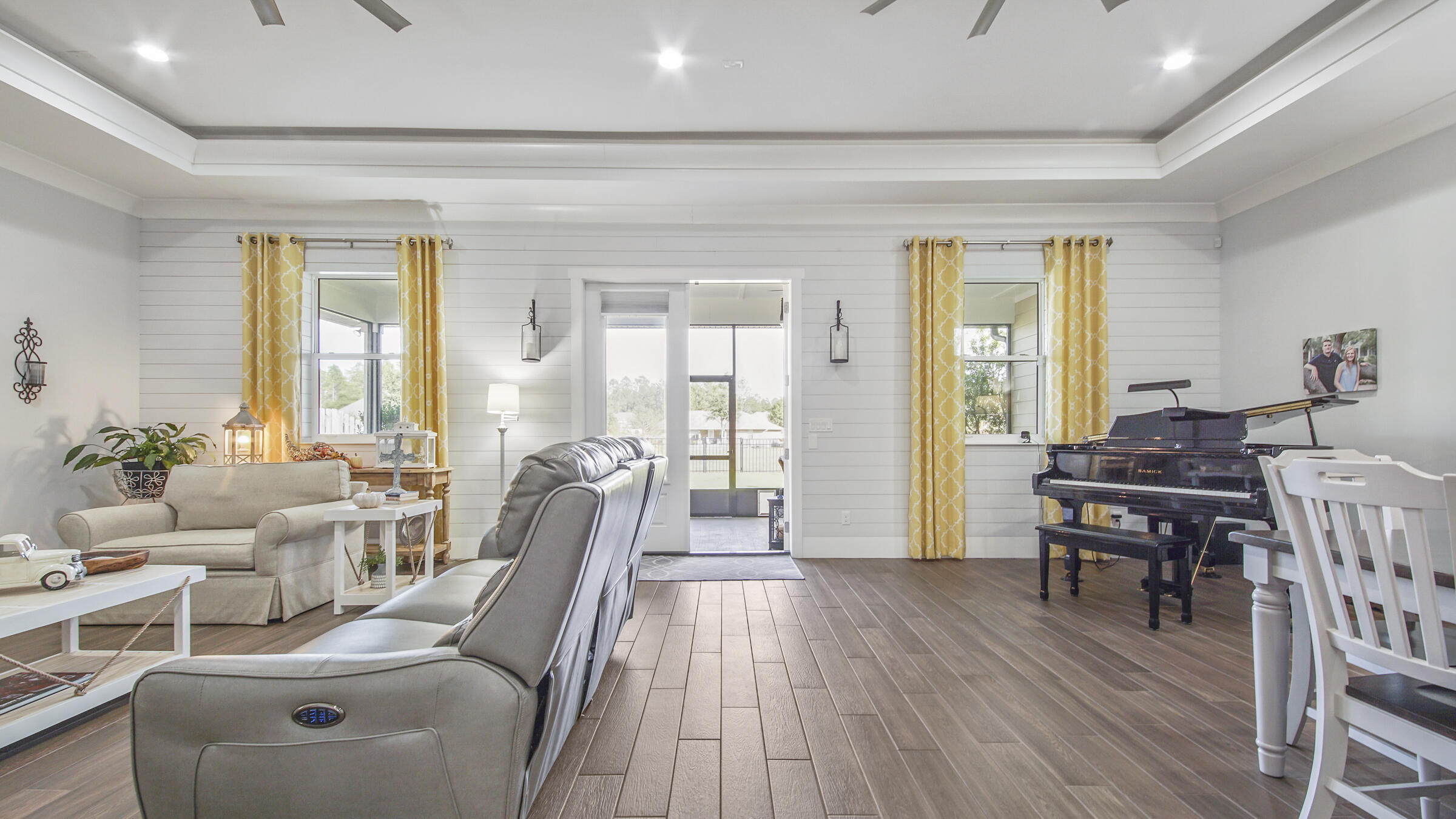 HAMMOCK BAY - Residential