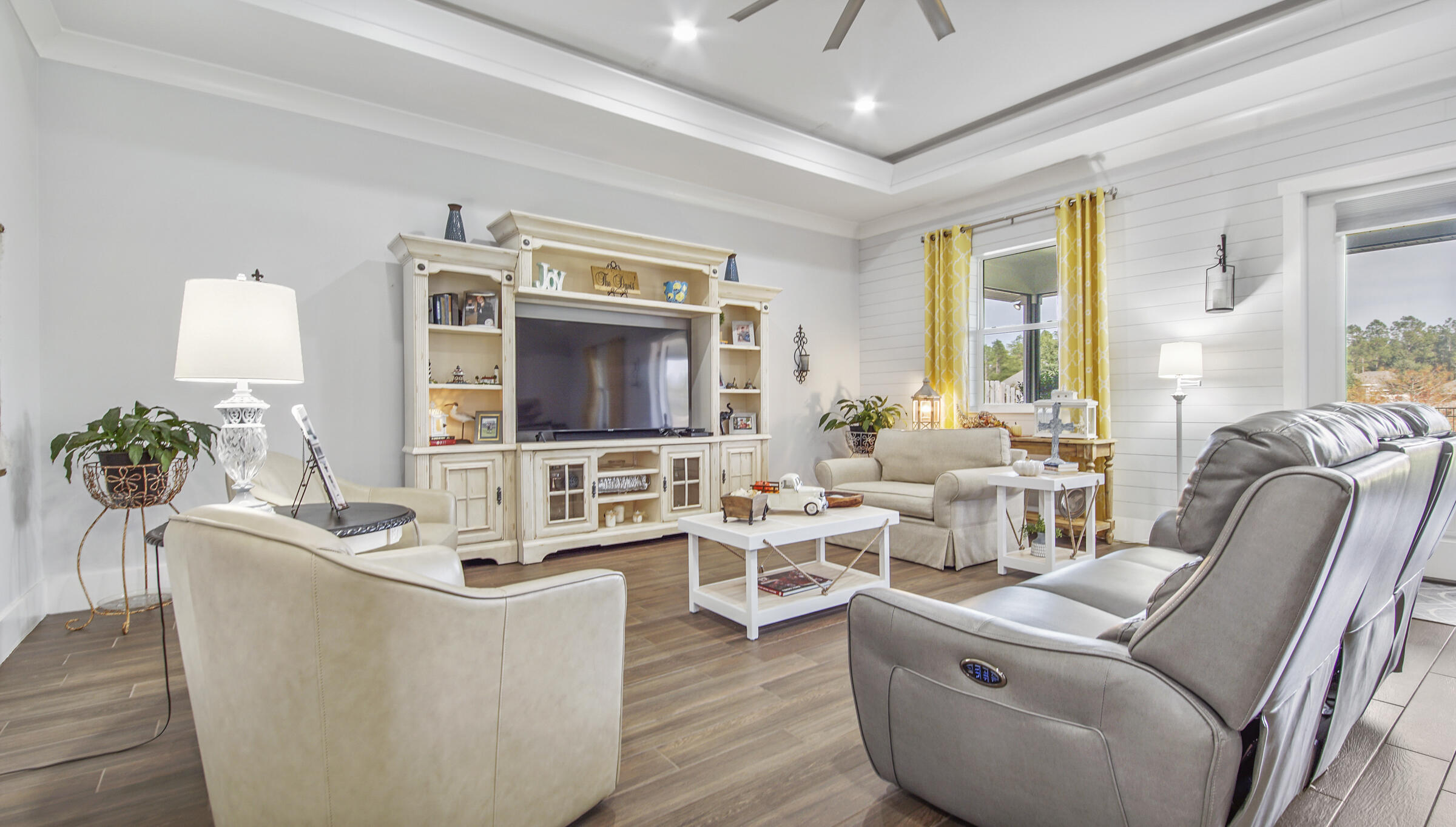 HAMMOCK BAY - Residential