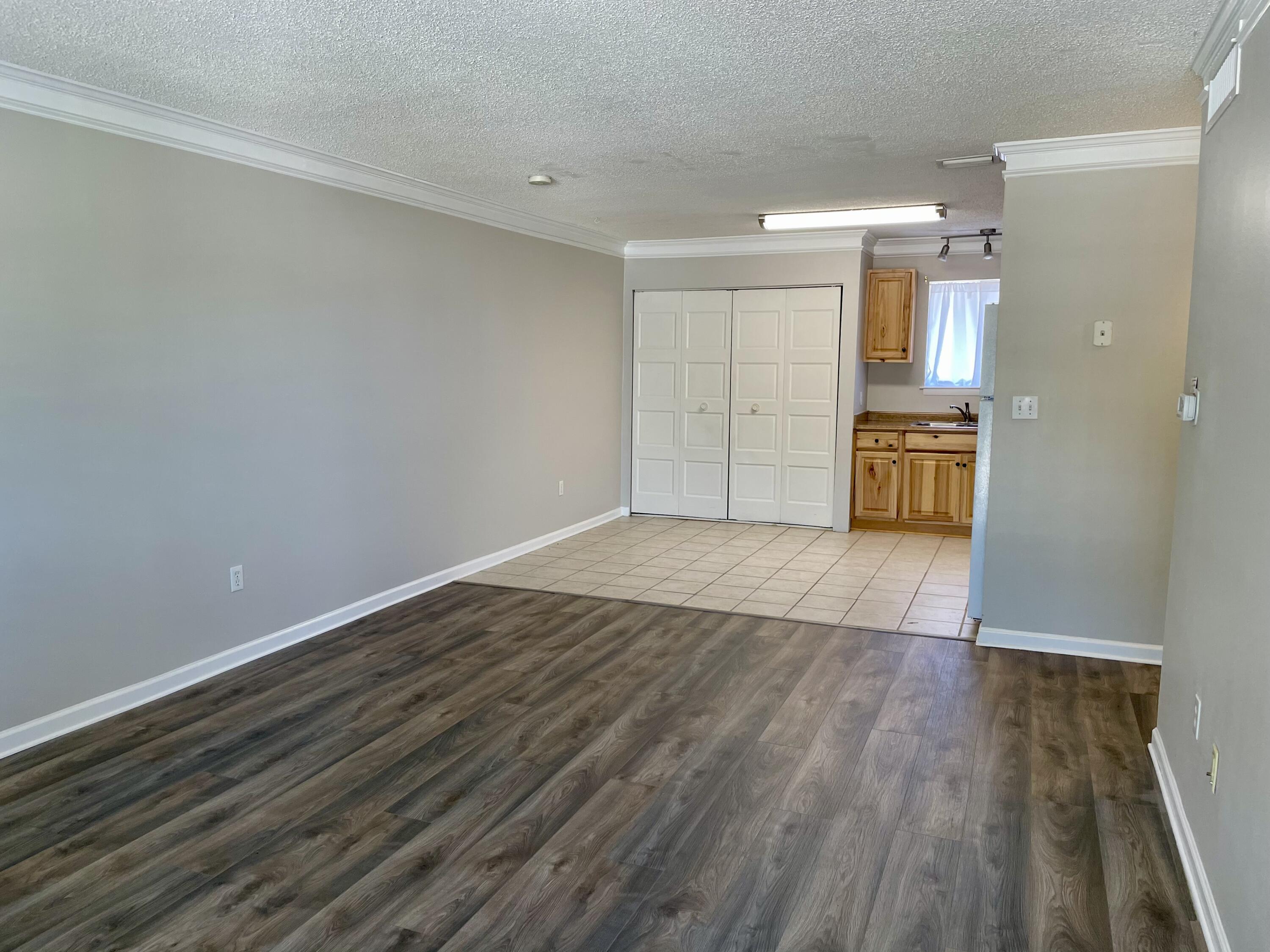 COLLEGE PARK CONDO - Residential