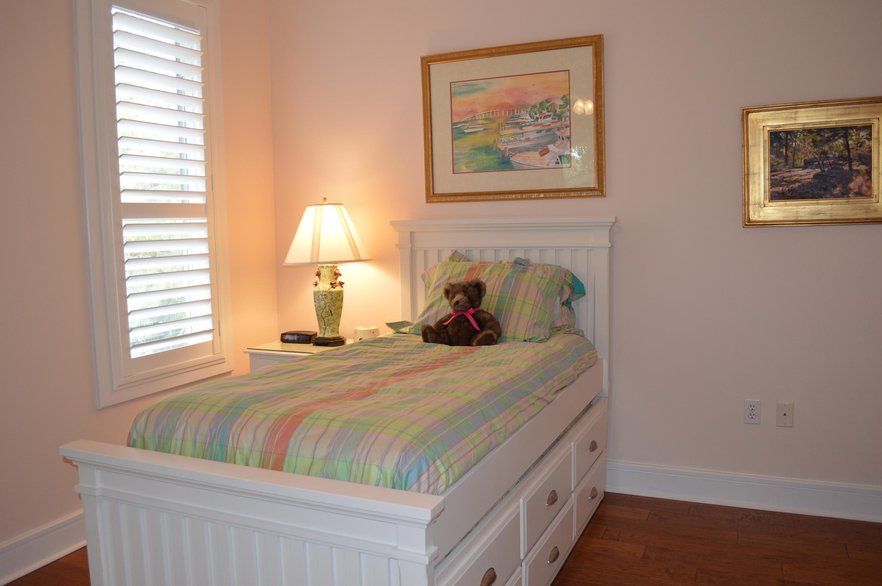 TIVOLI TERRACE PH 1 - Residential