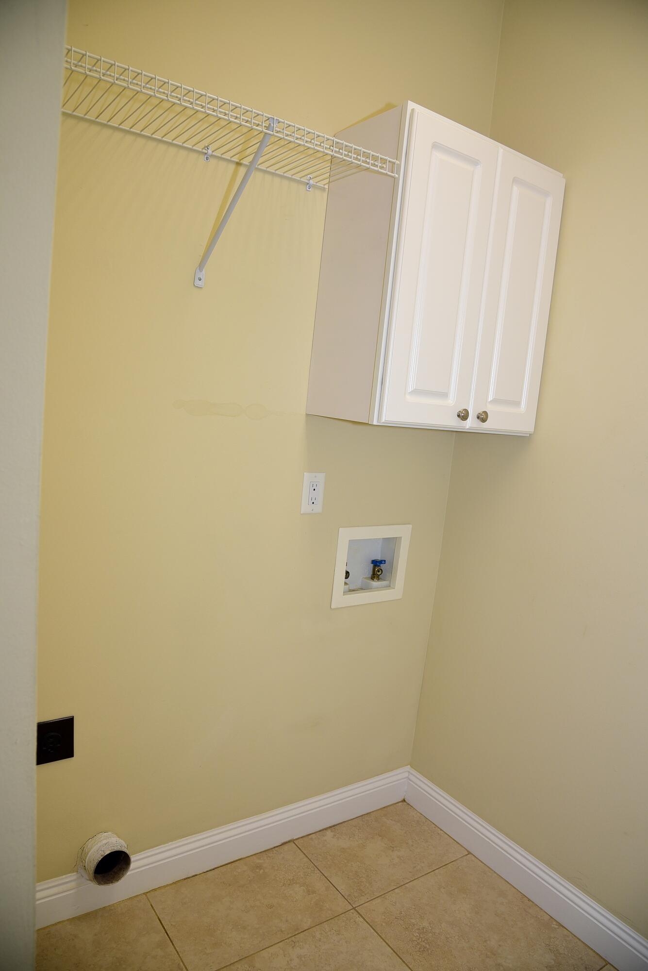 MEDITERRANEAN VILLAGE AT BLUEWATER BAY - Residential Lease