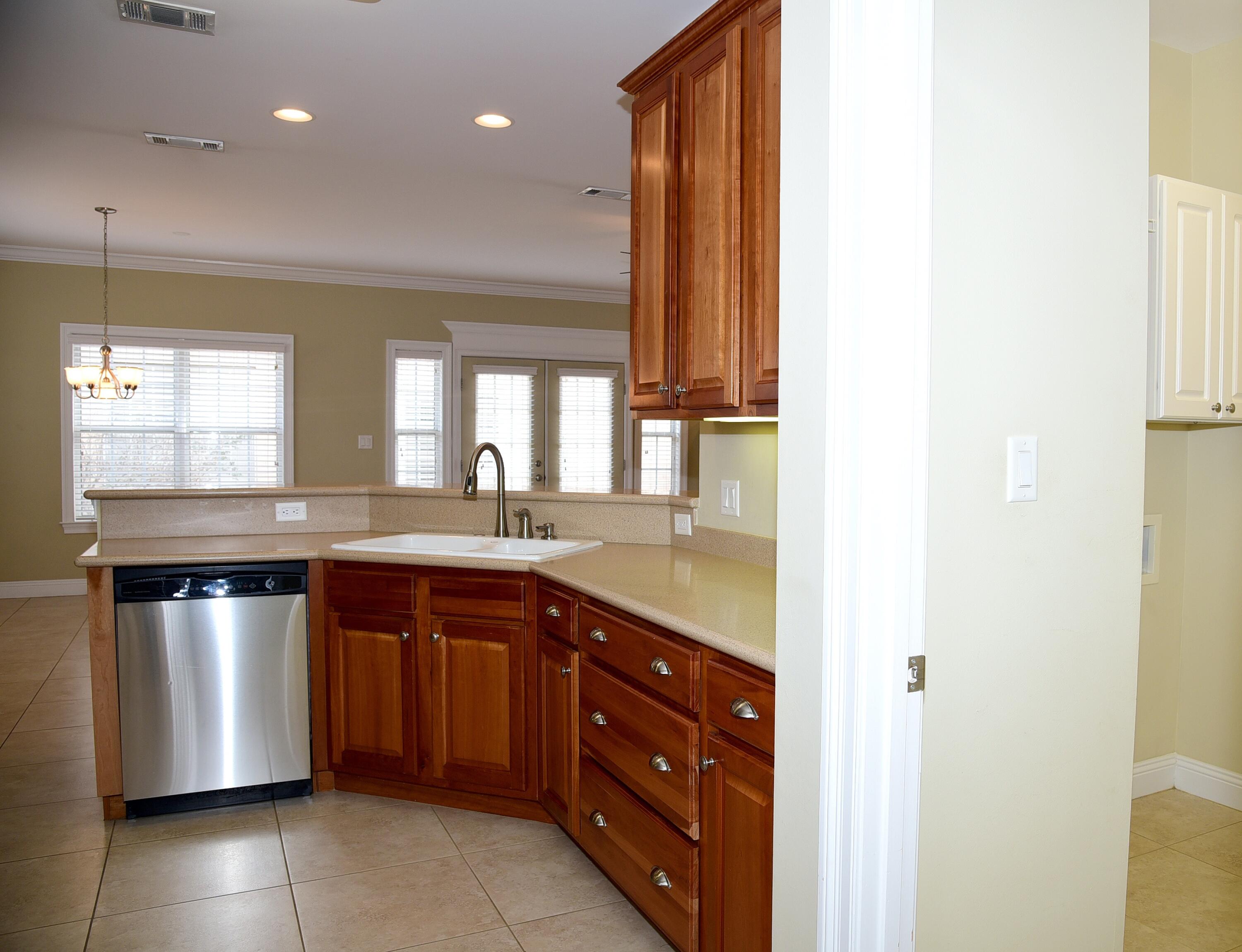 MEDITERRANEAN VILLAGE AT BLUEWATER BAY - Residential Lease