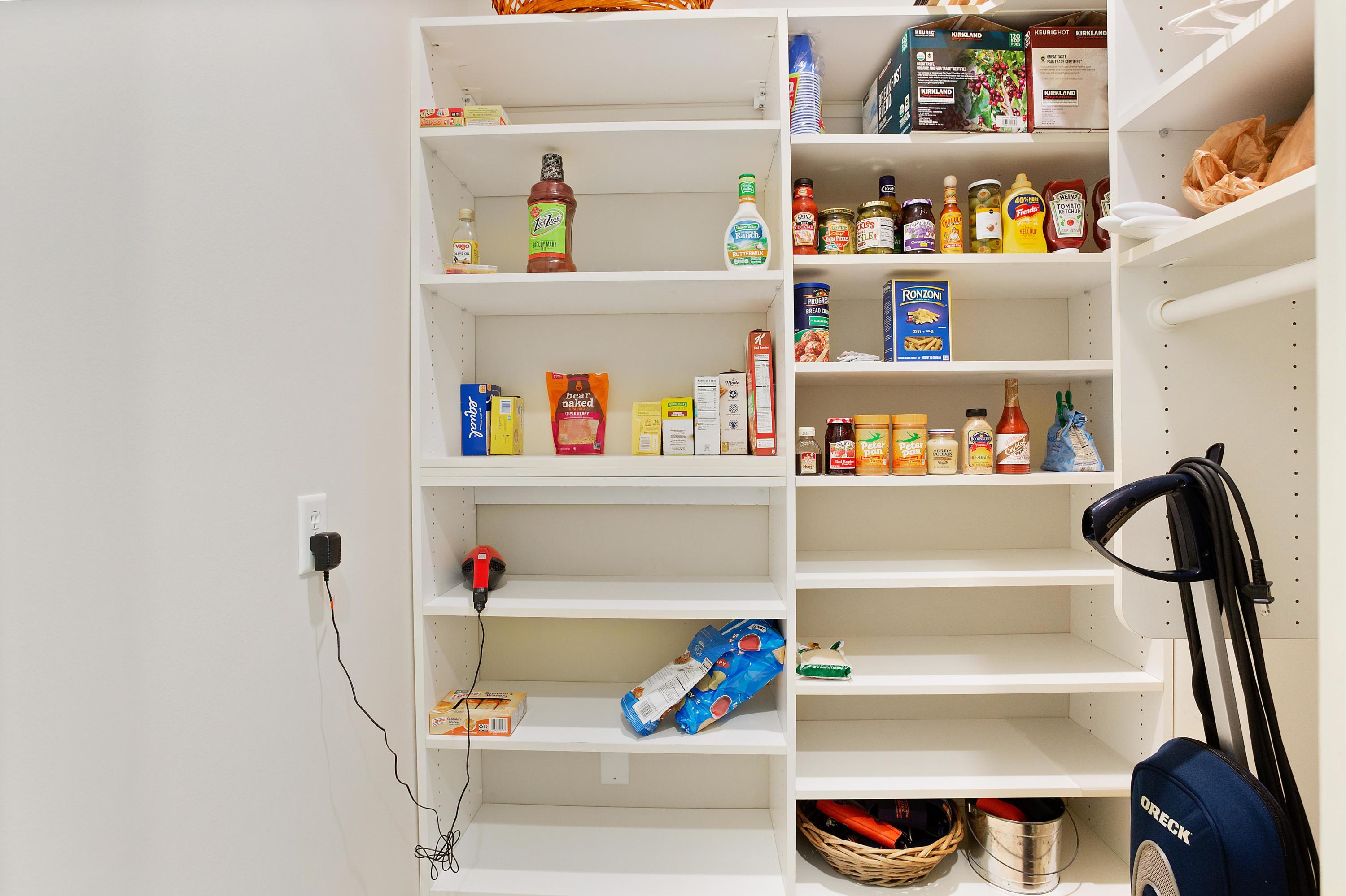 Baytowne Avenue East - Residential