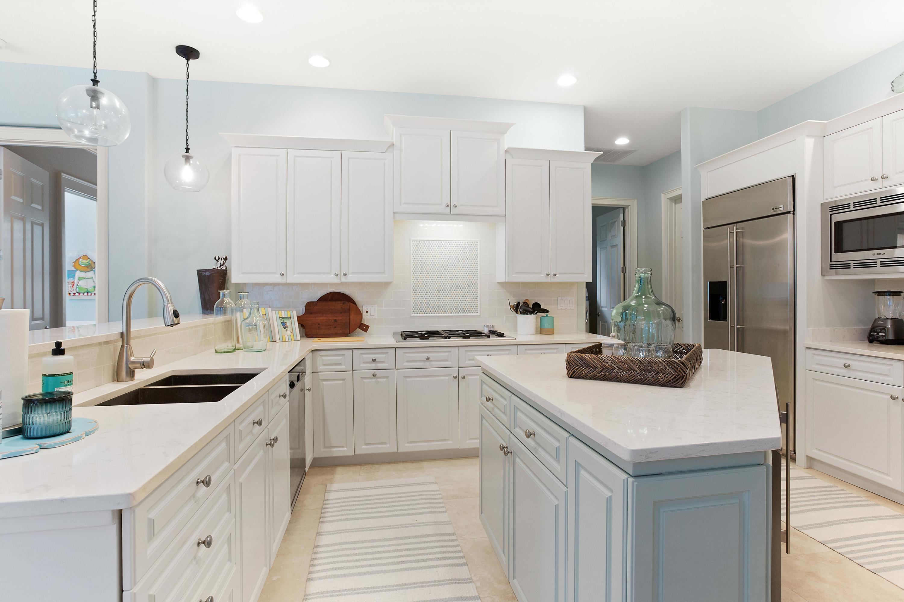 Baytowne Avenue East - Residential