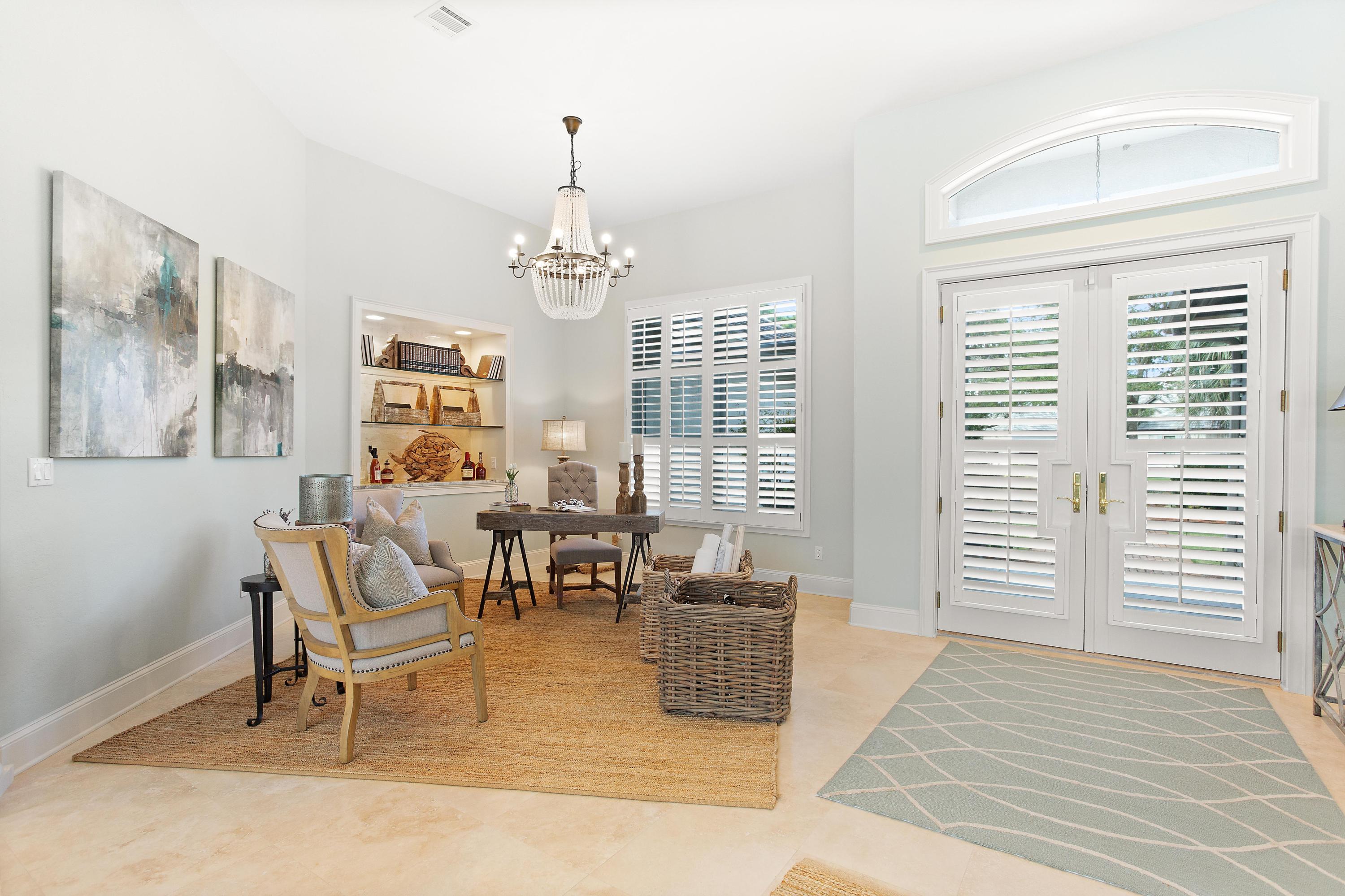 Baytowne Avenue East - Residential