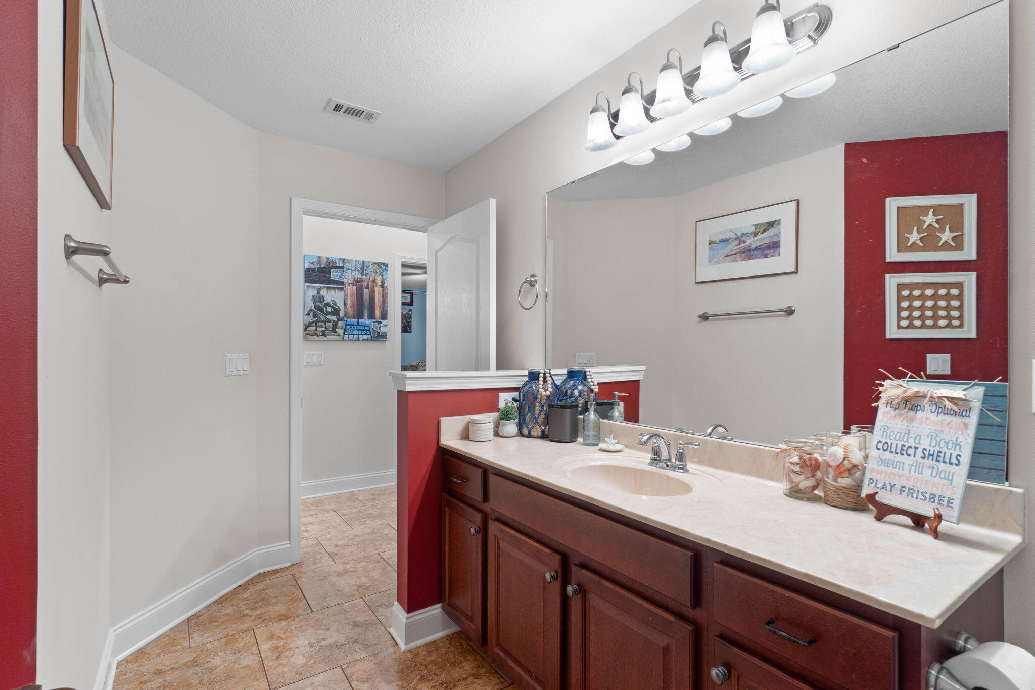 HOLLEY BY THE SEA - Residential