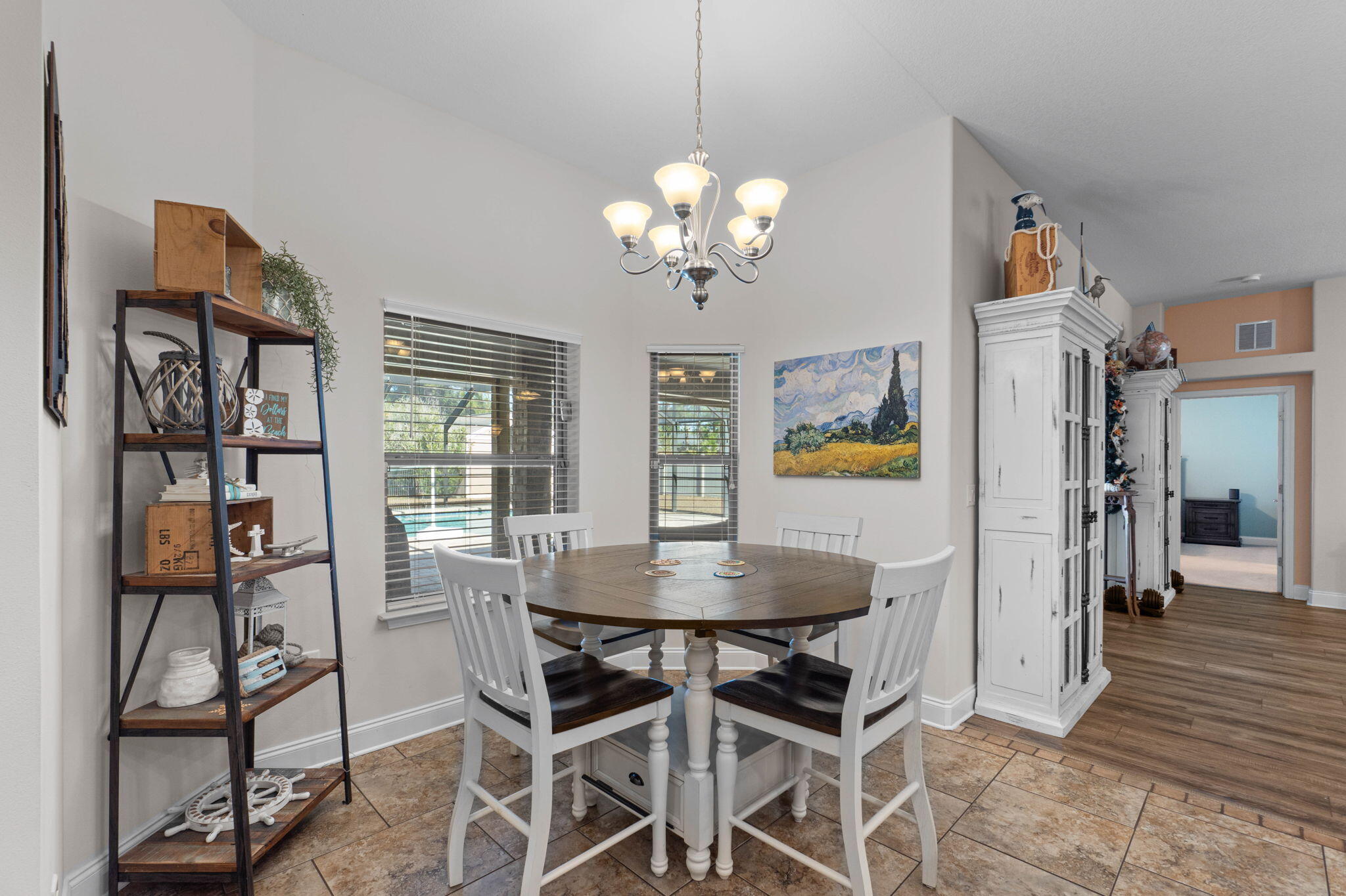 HOLLEY BY THE SEA - Residential