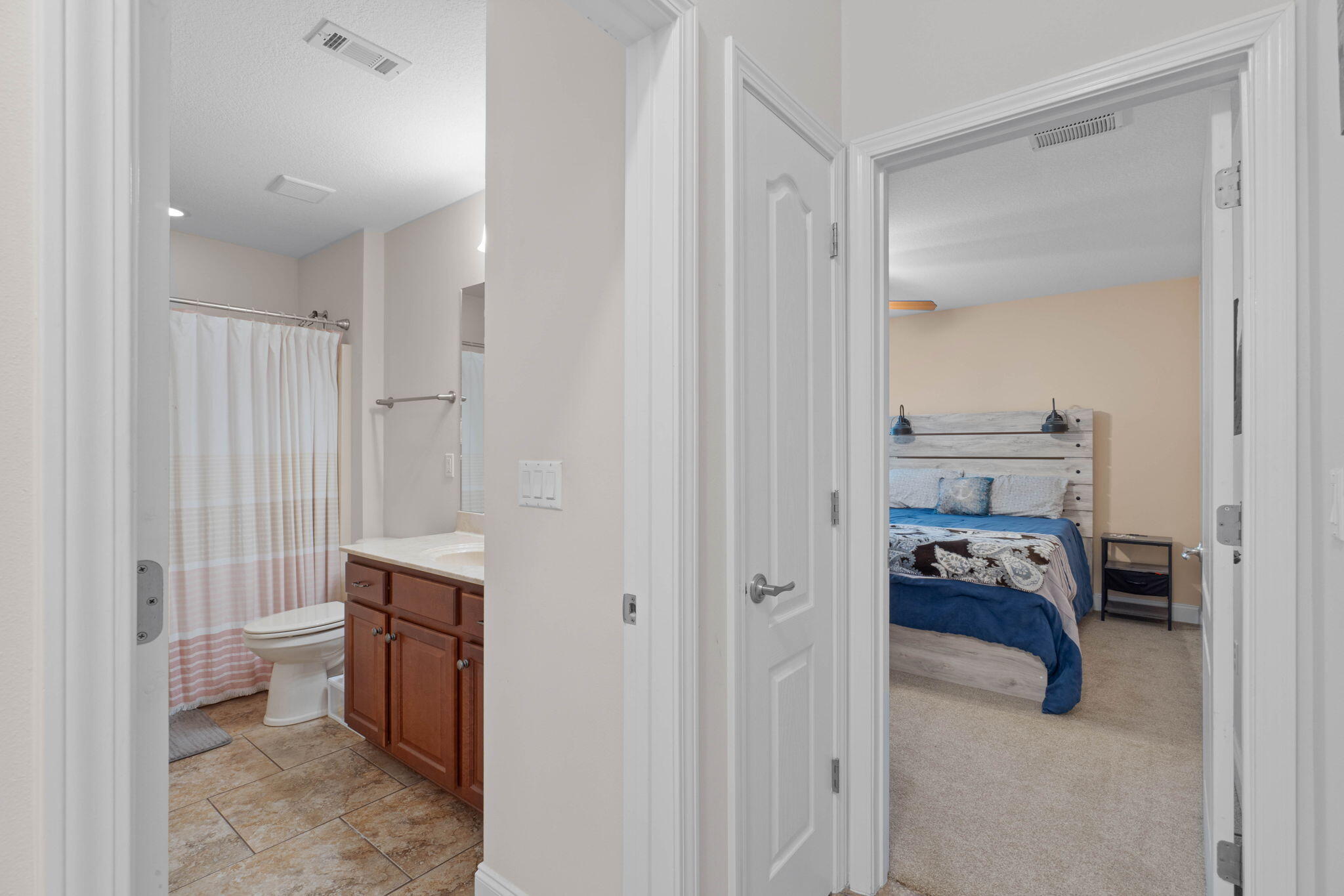 HOLLEY BY THE SEA - Residential