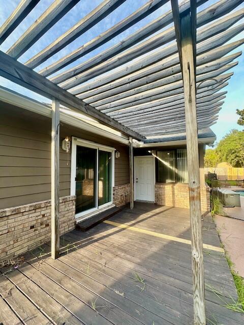 PARISH PINES - Residential Lease