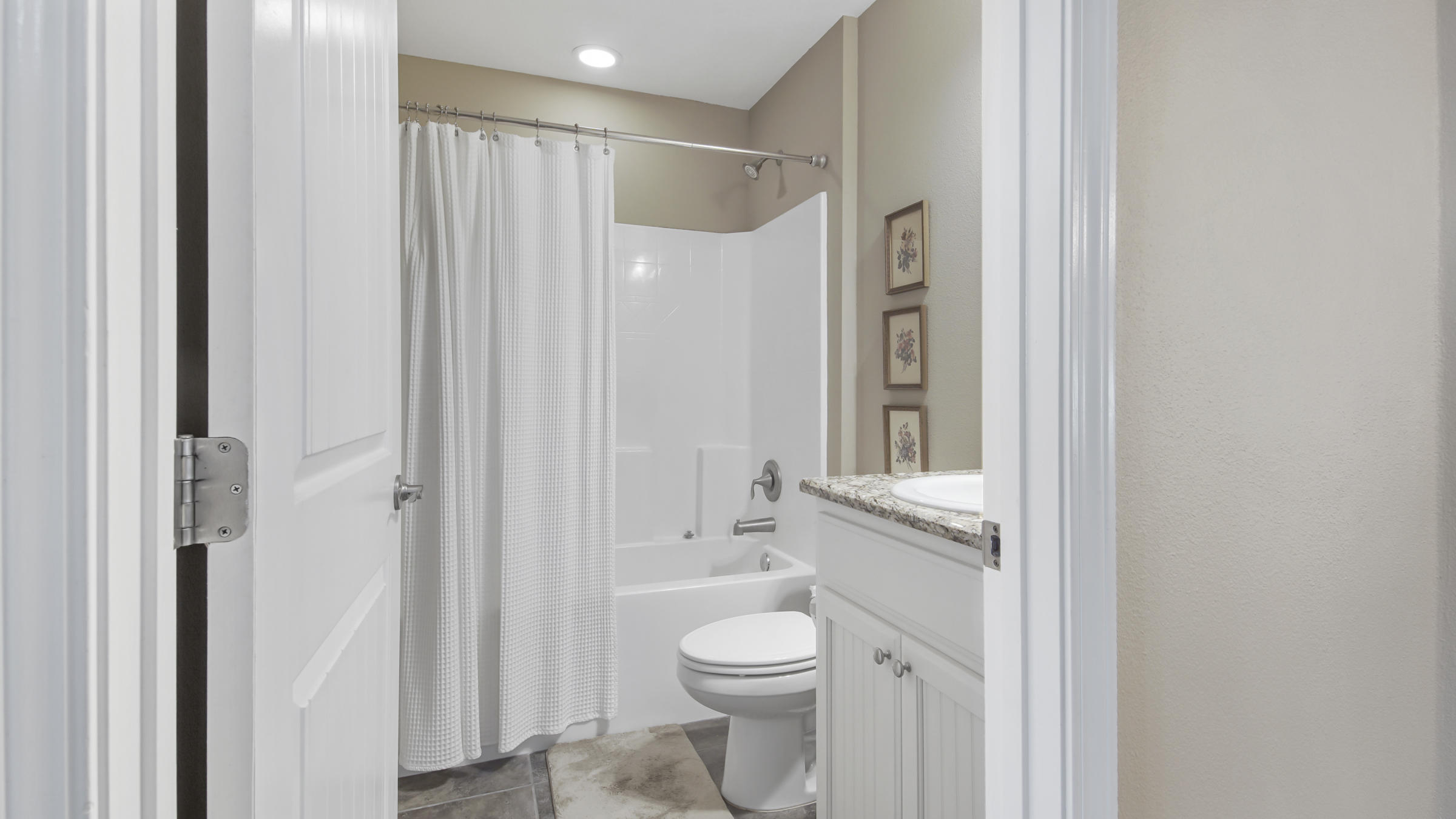 EAGLE BAY - Residential