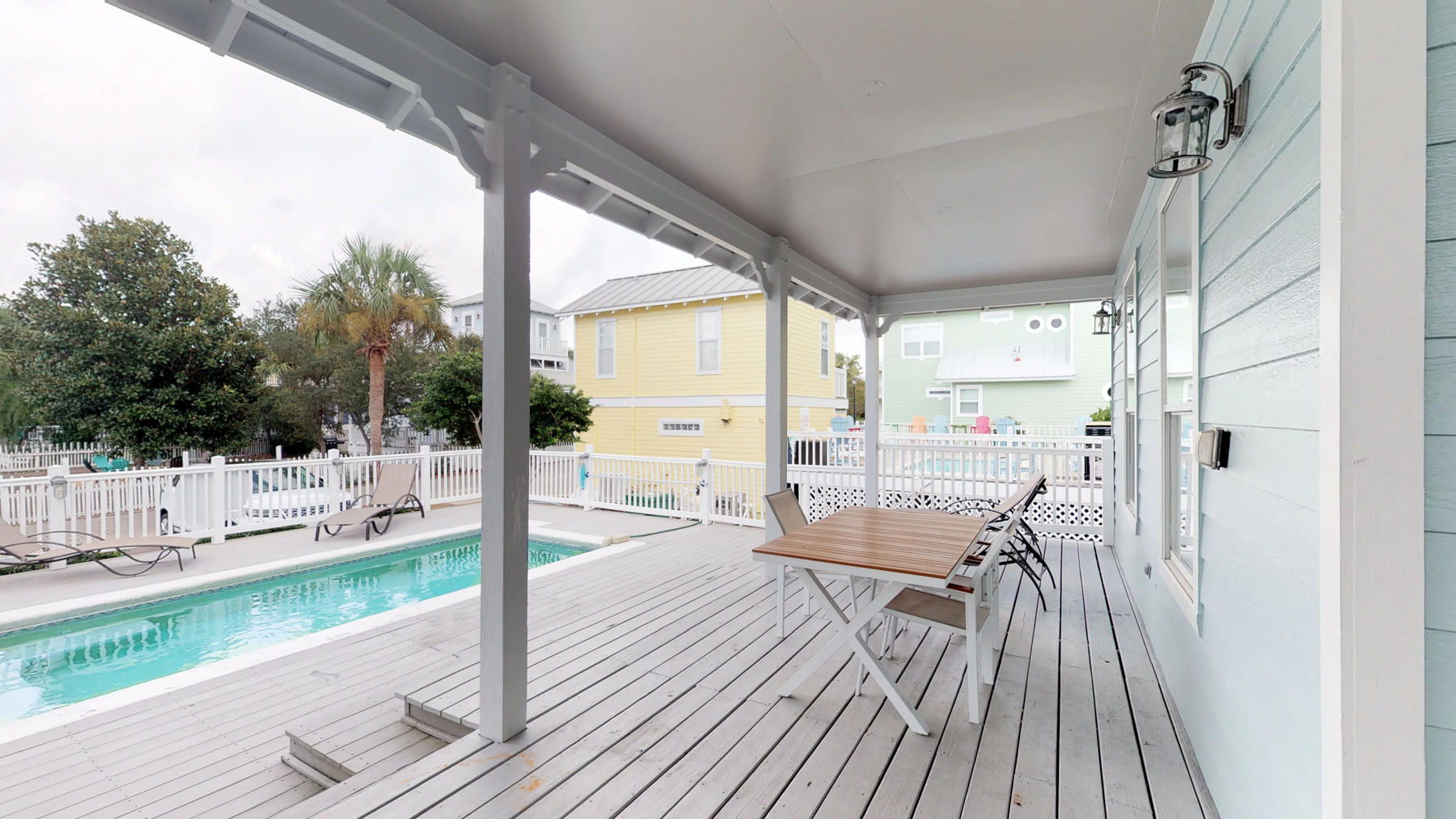 CRYSTAL BEACH - Residential