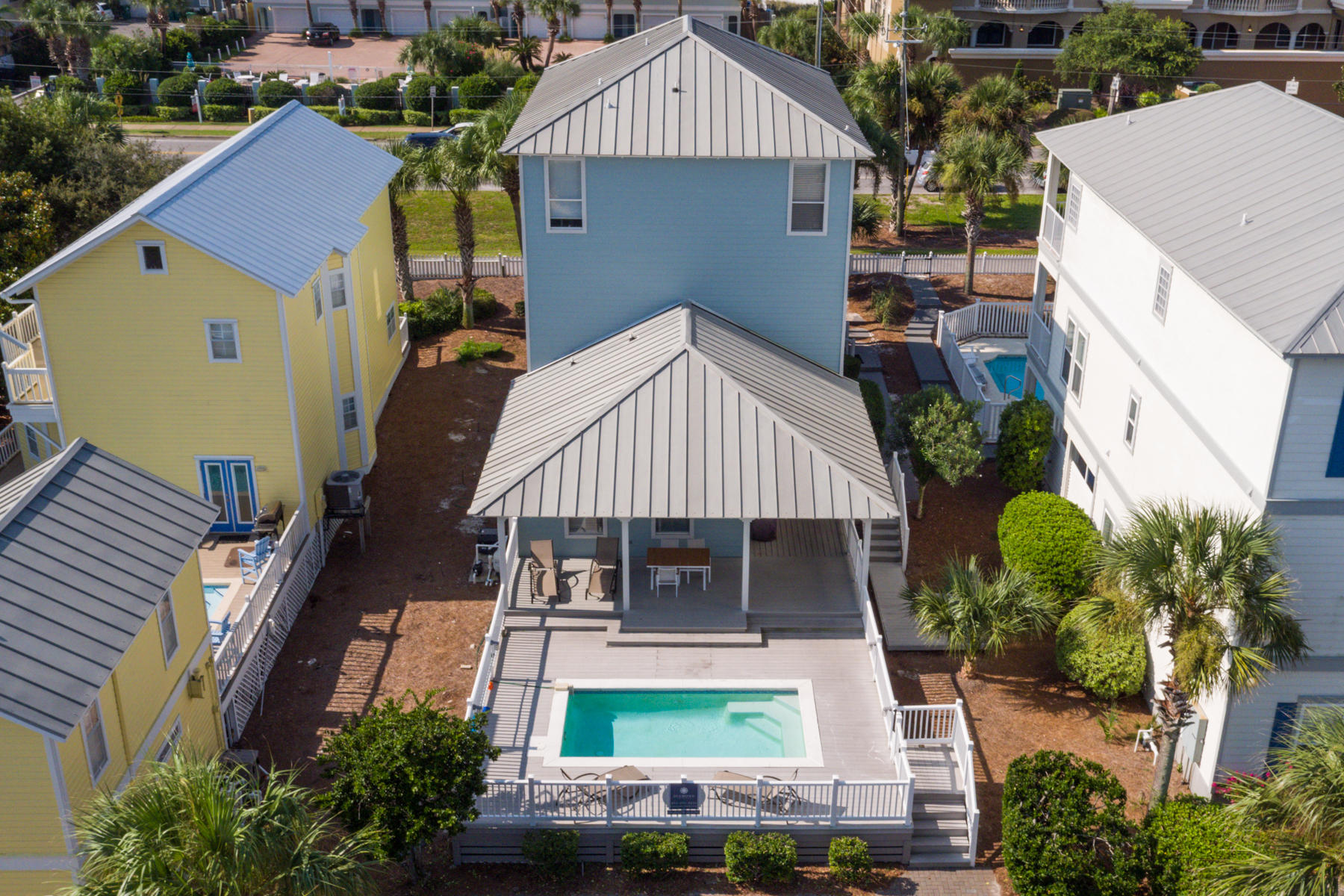 CRYSTAL BEACH - Residential