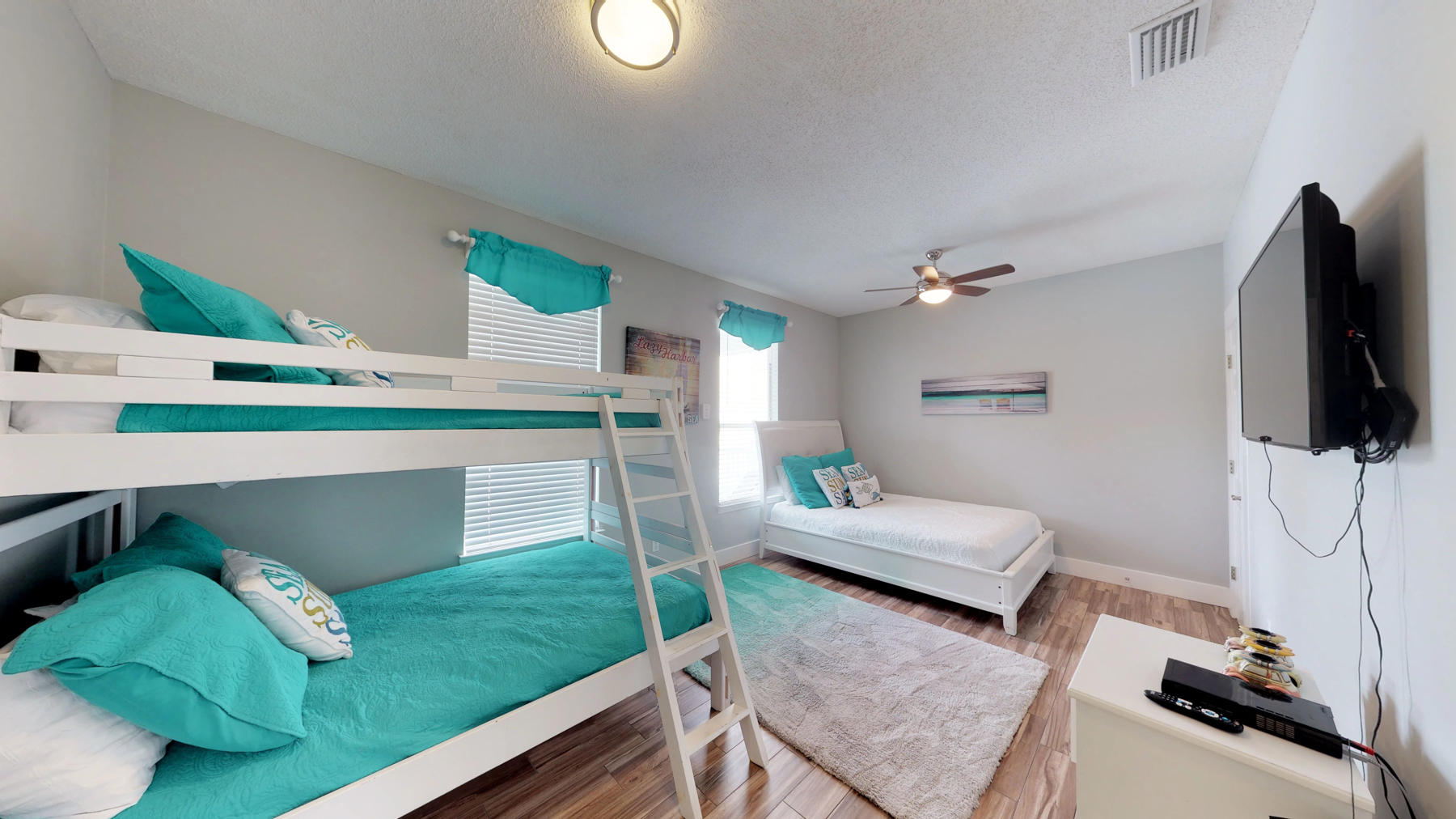 CRYSTAL BEACH - Residential