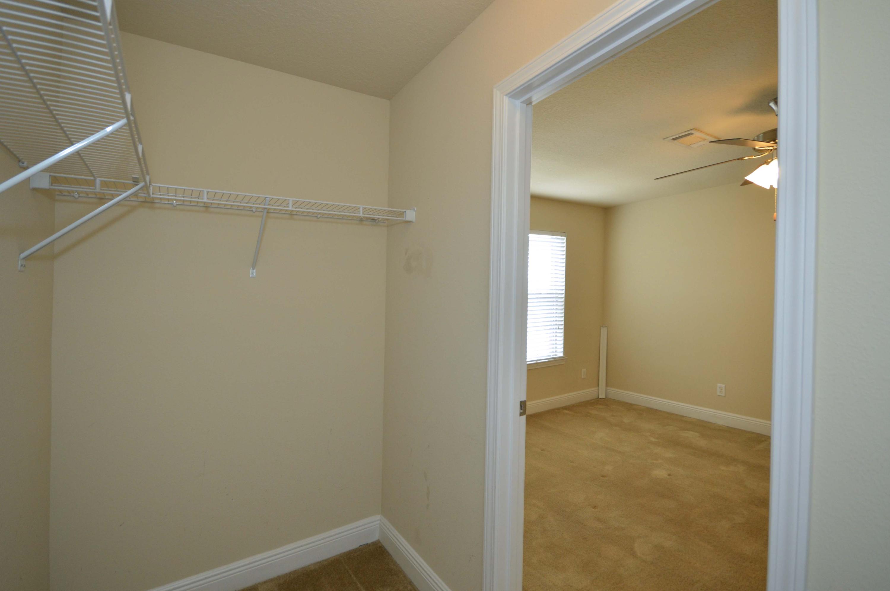 RESERVE POINTE - Residential